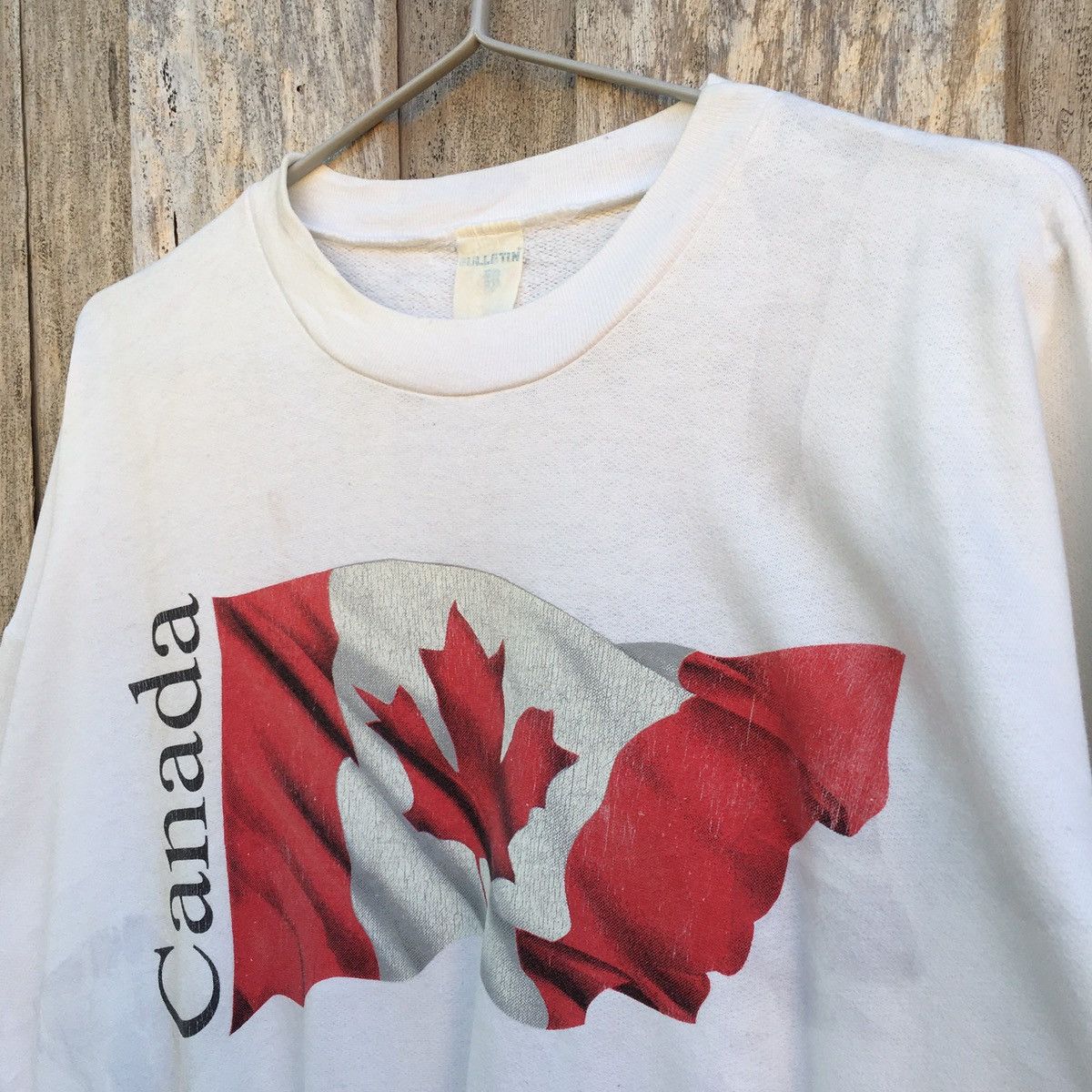 Vintage Bulletin Canada Flag Crewneck Sweatshirt