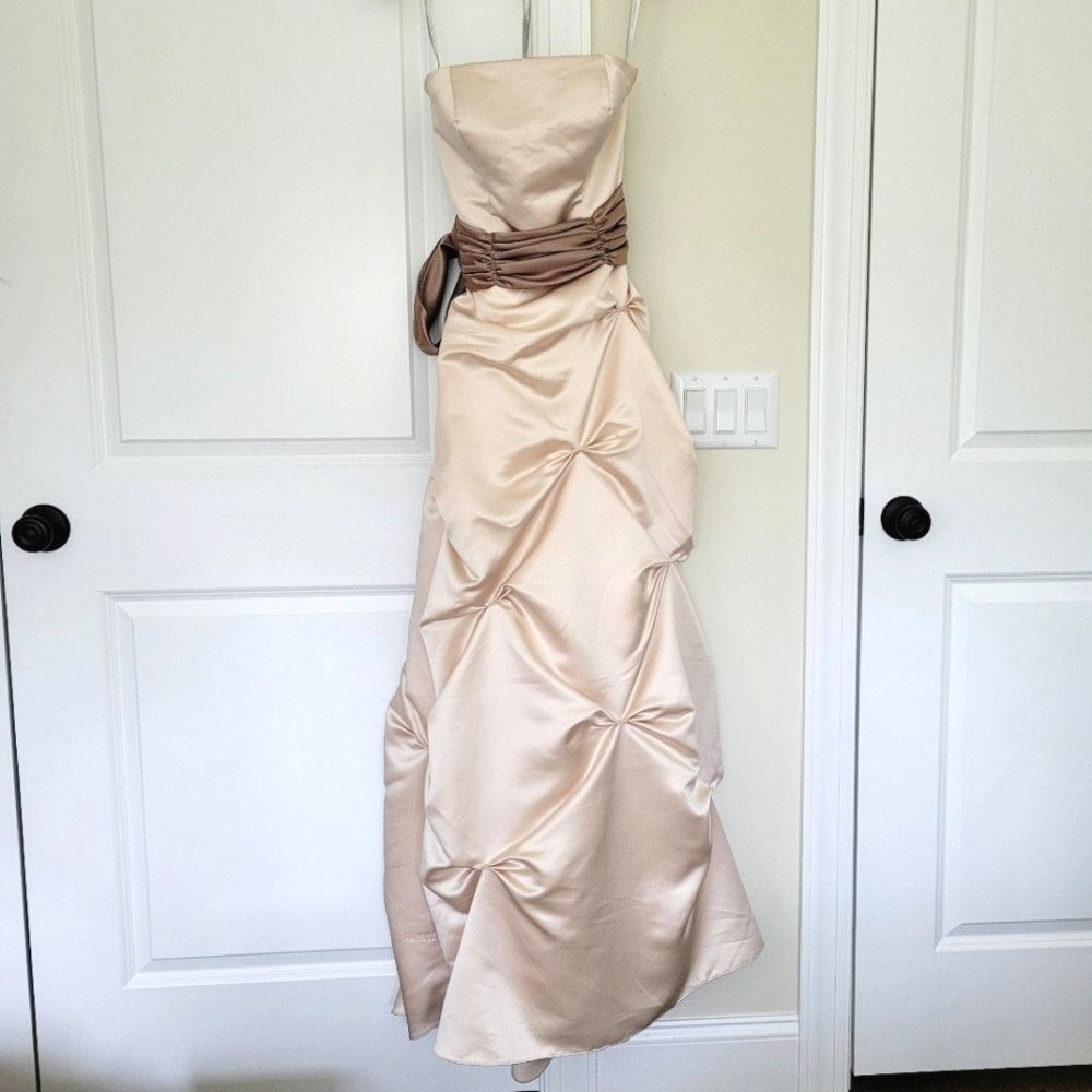 Other Bill Levkoff 550 Strapless Satin Gown [Discontinued] Size M / US 6-8 / IT 42-44 - 2 Thumbnail