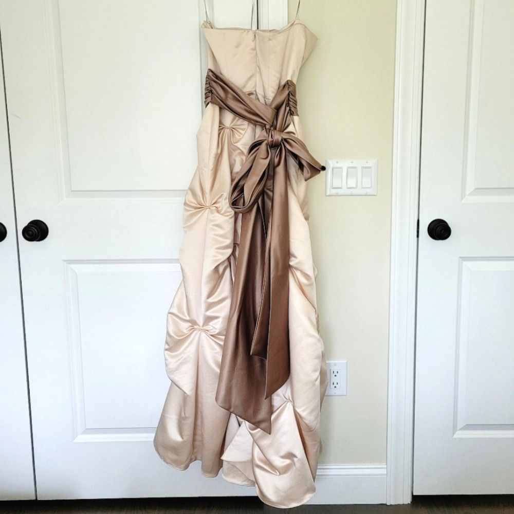 Other Bill Levkoff 550 Strapless Satin Gown [Discontinued] Size M / US 6-8 / IT 42-44 - 4 Thumbnail