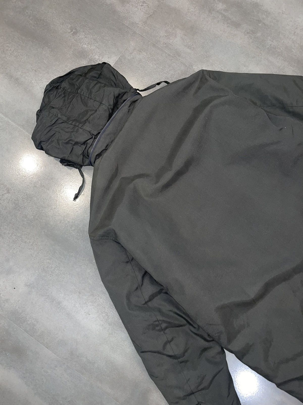 Versace Versace Technical Dark Grey Puffer Jacket Size US M / EU 48-50 / 2 - 13 Thumbnail