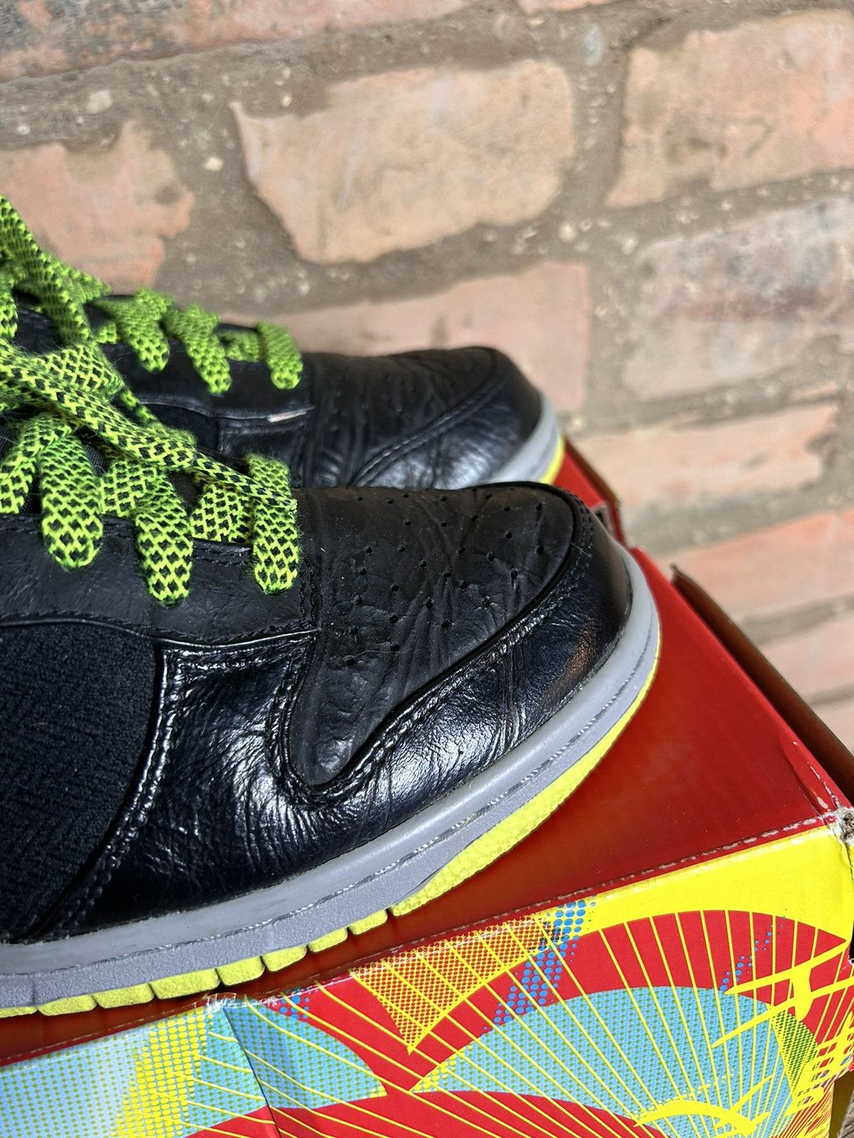 Nike 00s Vintage Nike SB Dunk High Wrinkled Patent (W) Size US 8 / IT 38 - 3 Thumbnail
