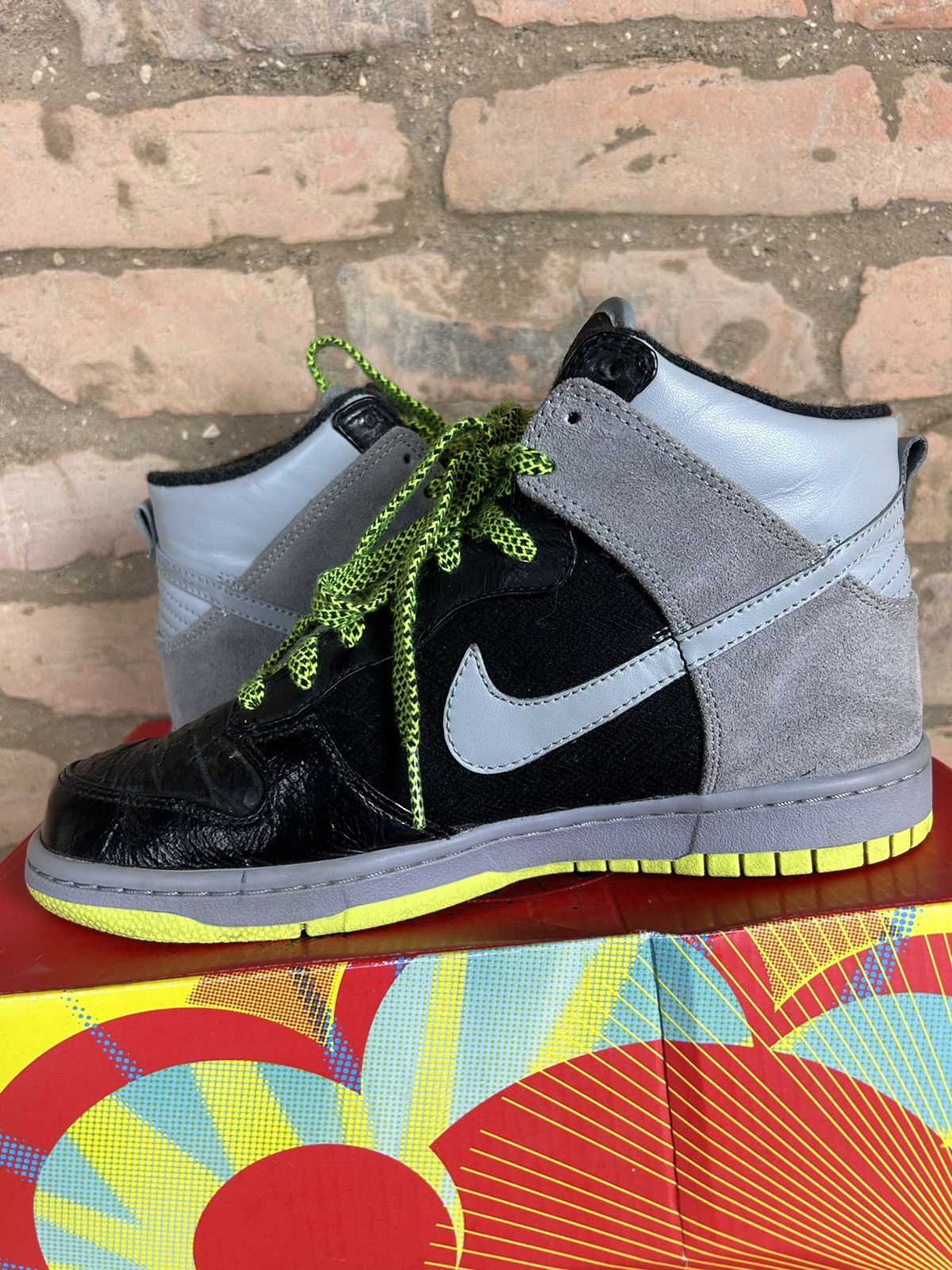 Nike 00s Vintage Nike SB Dunk High Wrinkled Patent (W) Size US 8 / IT 38 - 4 Thumbnail