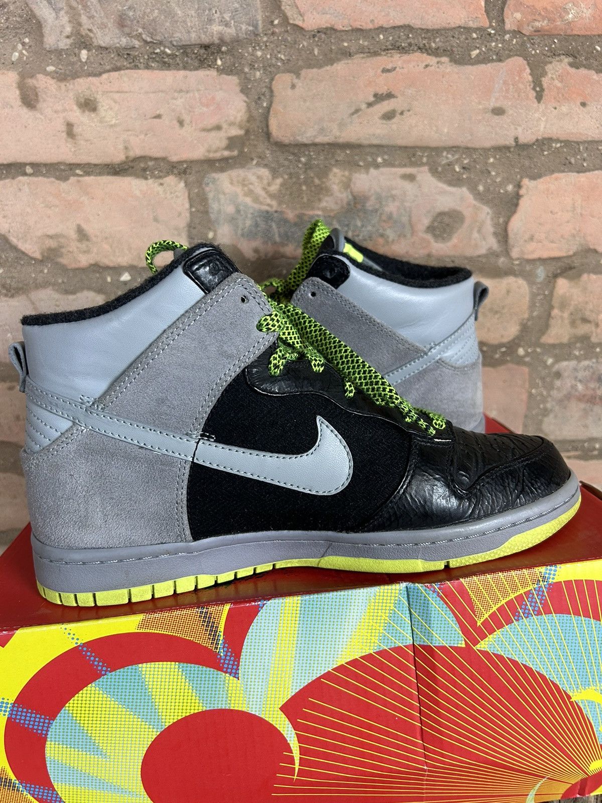 Nike 00s Vintage Nike SB Dunk High Wrinkled Patent (W) Size US 8 / IT 38 - 5 Thumbnail