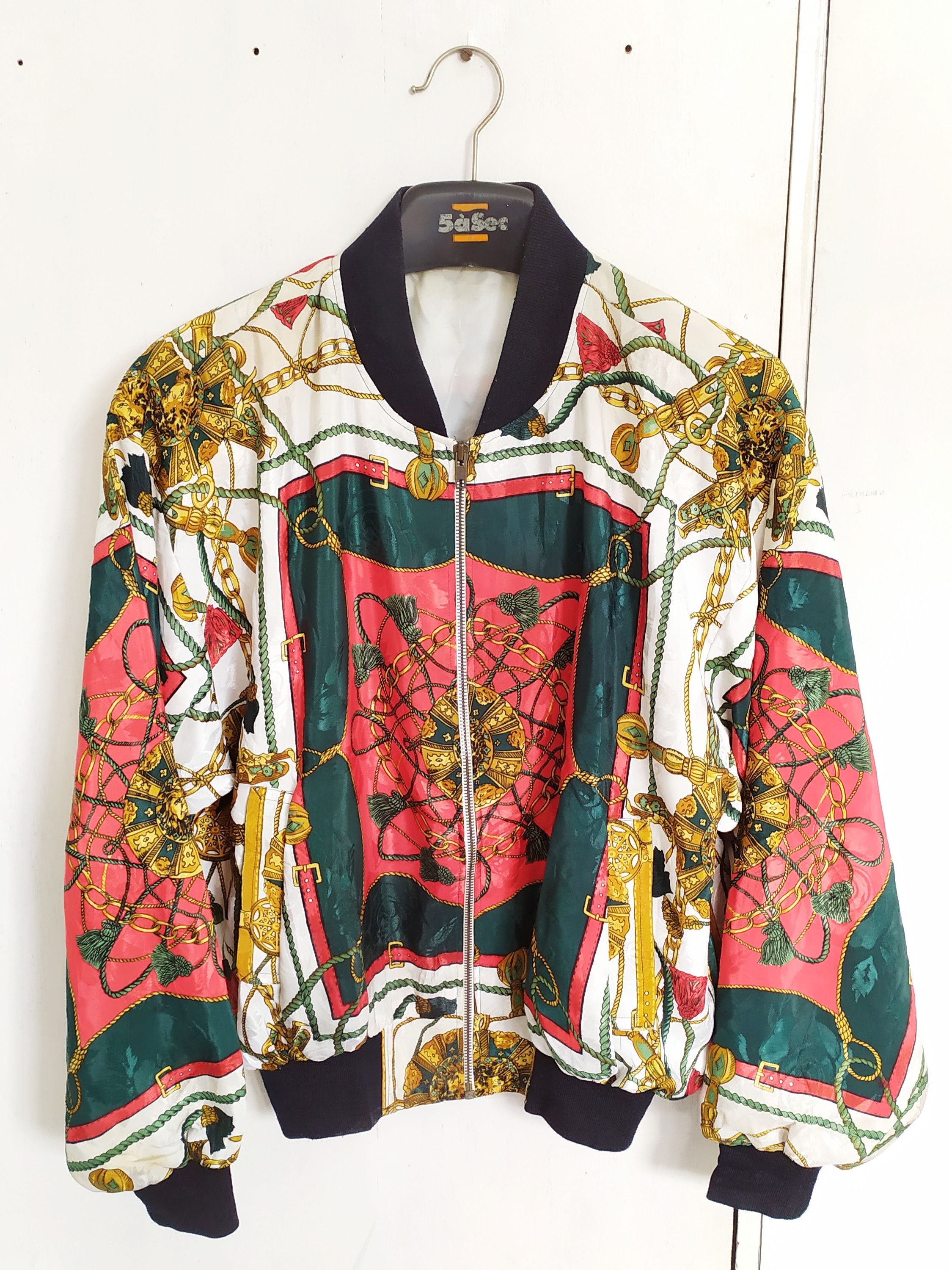 Vintage Vintage 90s baroque bomber light jacket like versace size L Size US L / EU 52-54 / 3 - 1 Thumbnail