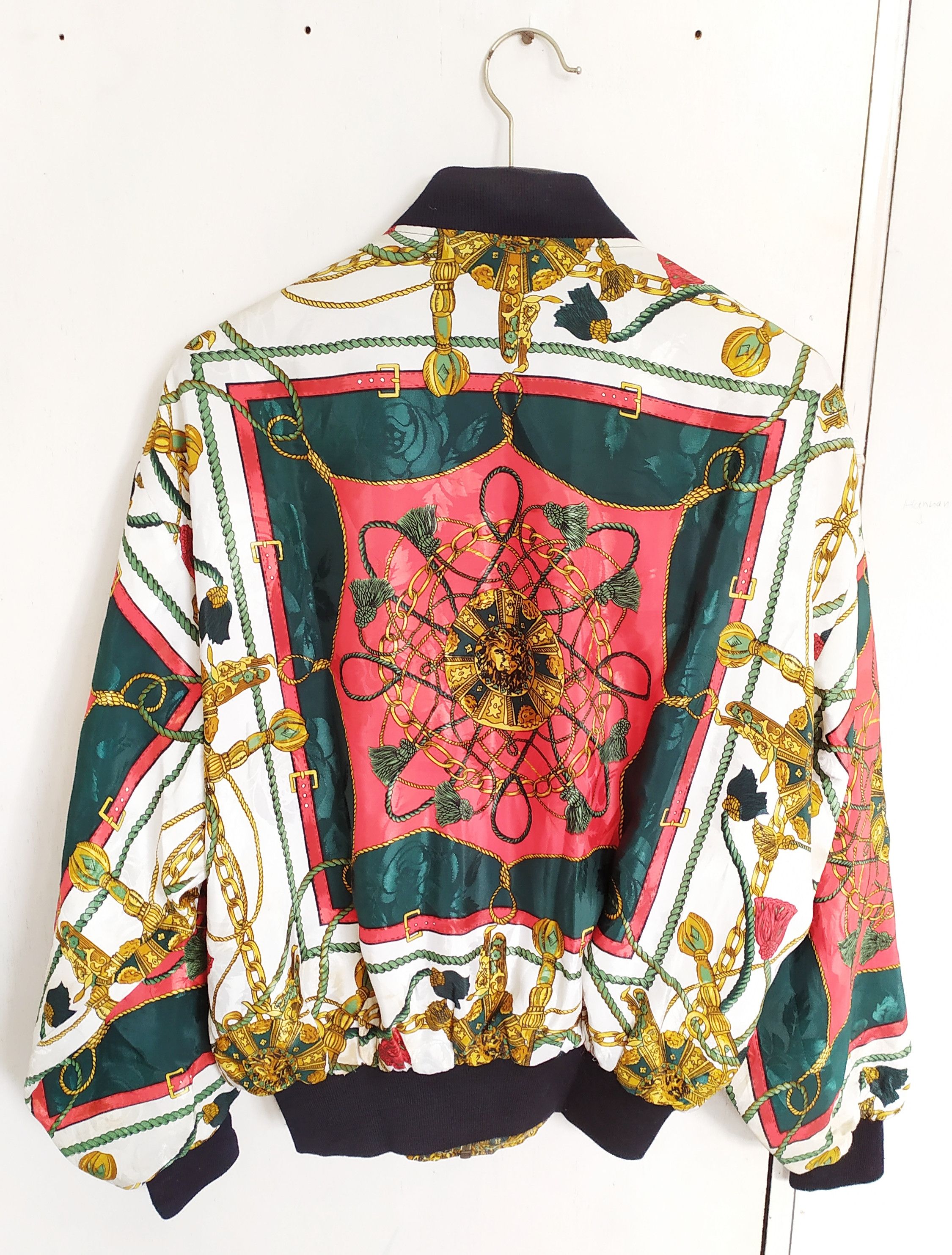 Vintage Vintage 90s baroque bomber light jacket like versace size L Size US L / EU 52-54 / 3 - 2 Thumbnail