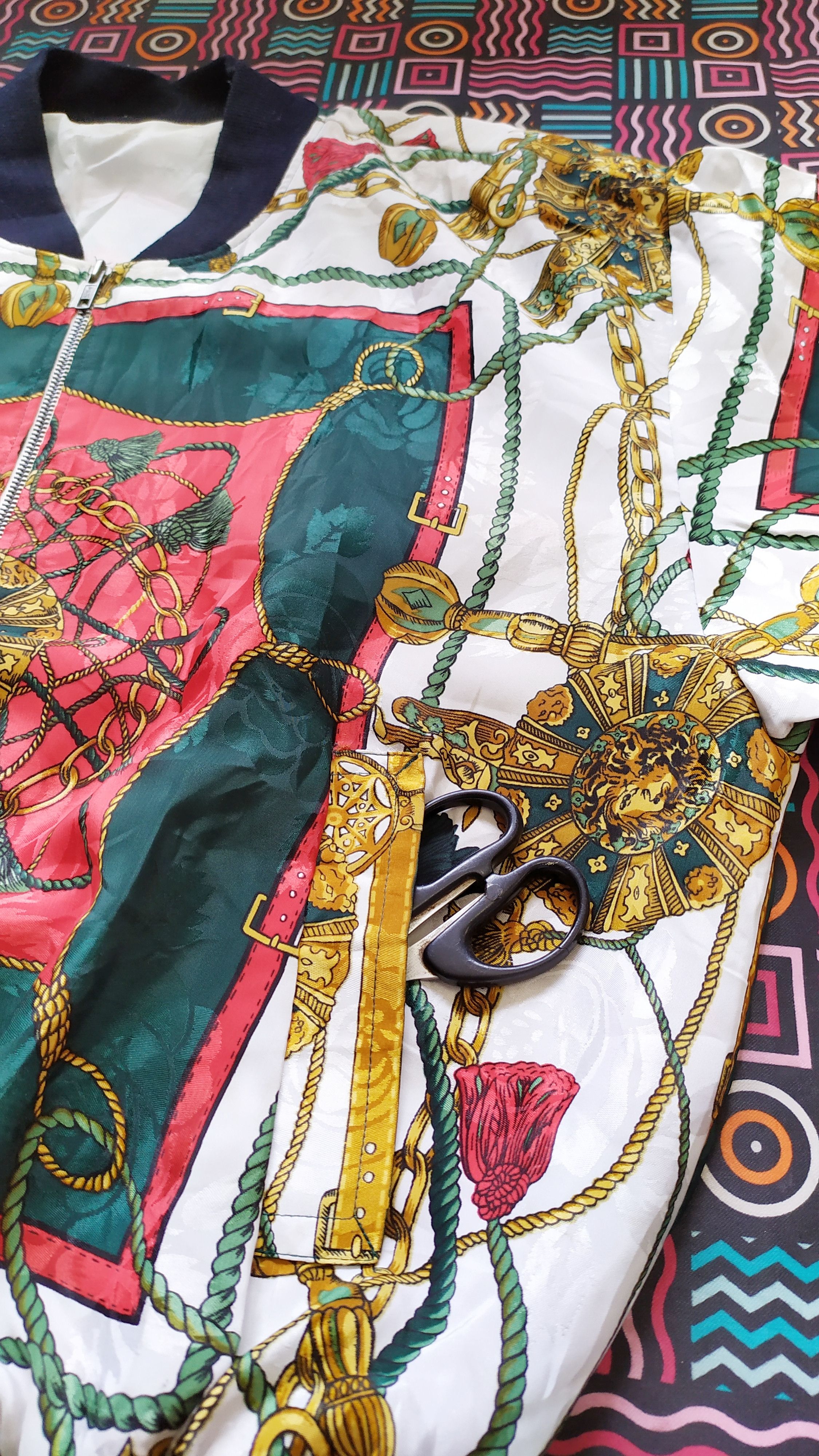 Vintage Vintage 90s baroque bomber light jacket like versace size L Size US L / EU 52-54 / 3 - 8 Thumbnail