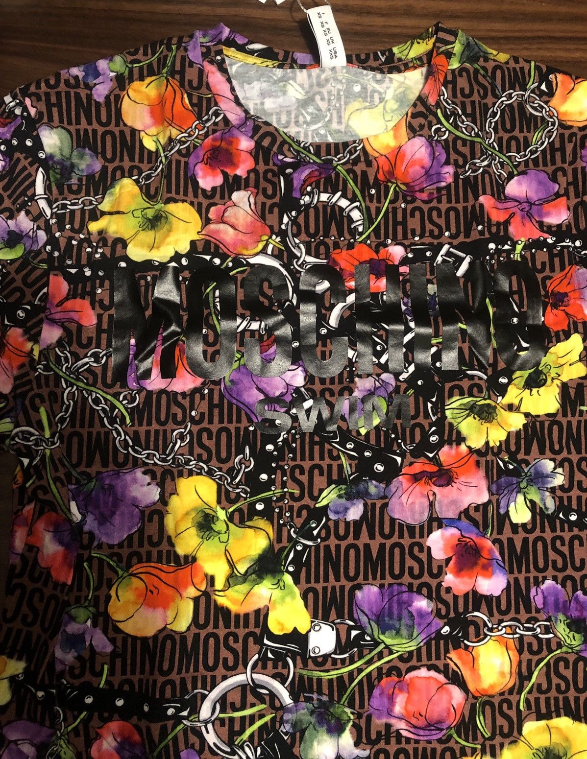 Moschino MOSCHINO Swim ALLOVER PRINTED LOGO T-Shirt in Floral&Straps Size US XS / EU 42 / 0 - 2 Thumbnail