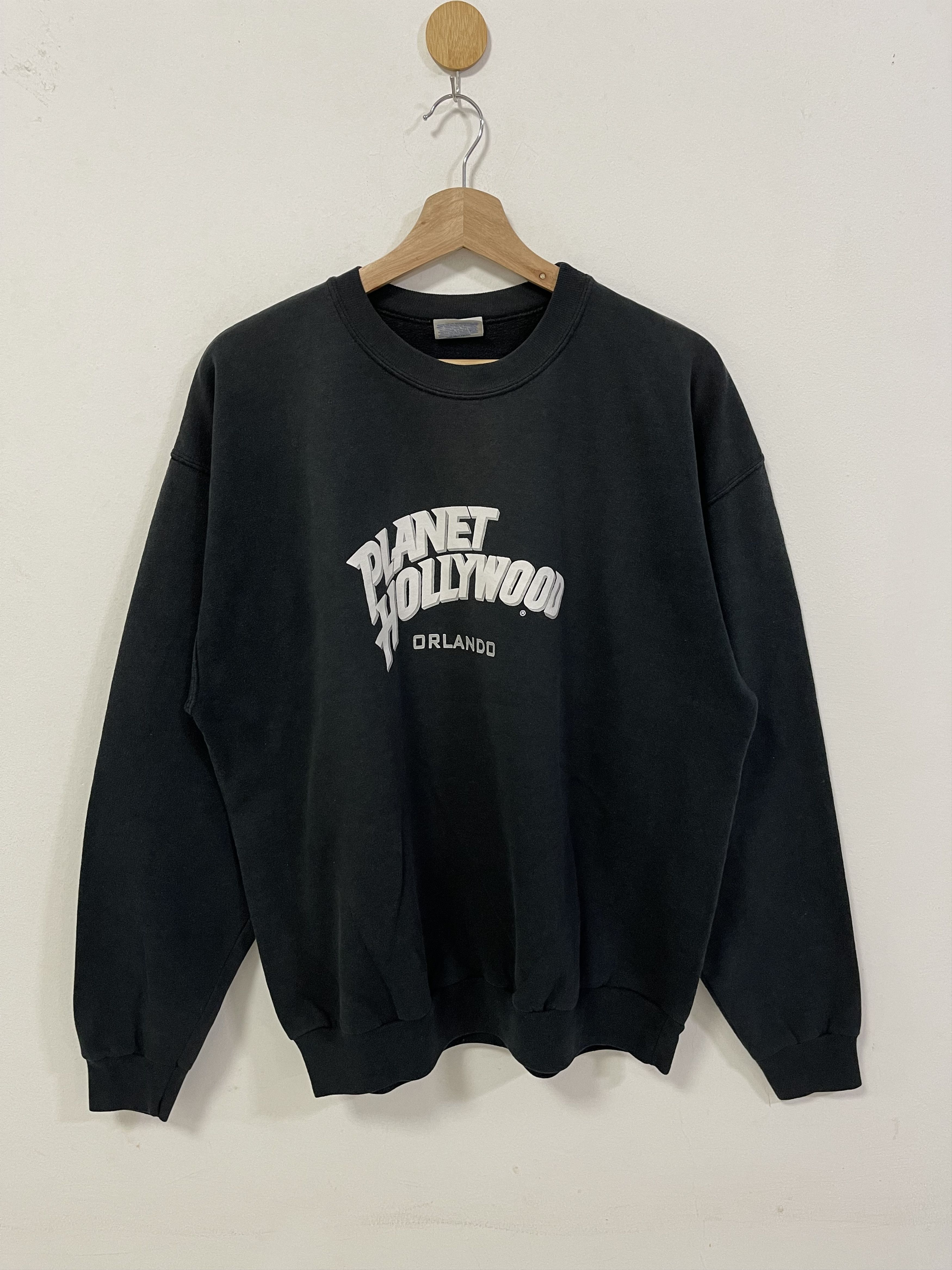 Hanes × Planet Hollywood × Vintage Vintage Planet Hollywood Spellout Crewneck Sweatshirt Size US L / EU 52-54 / 3 - 1 Thumbnail