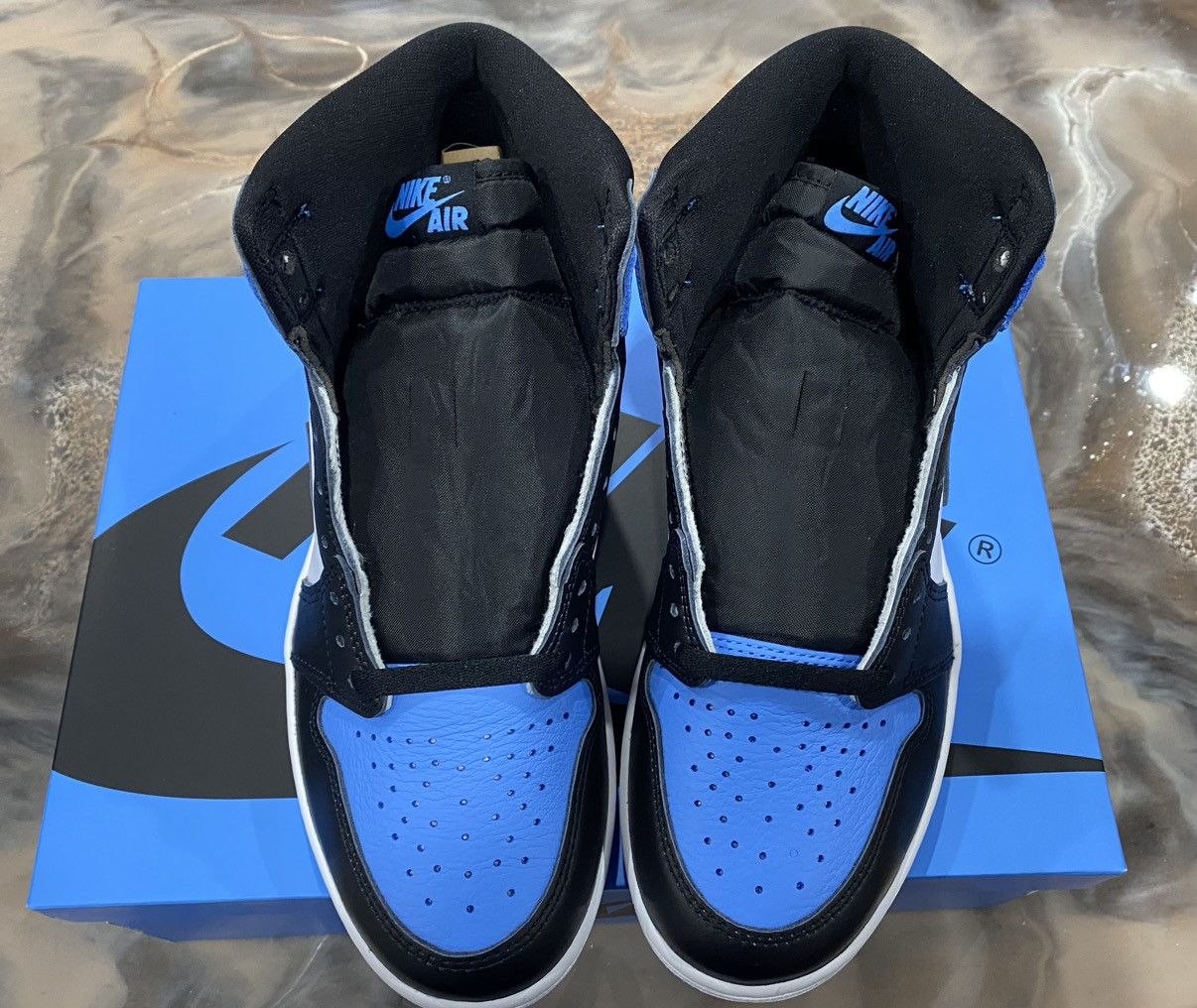 Jordan Brand × Nike AIR JORDAN 1 RETRO HIGH OG “UNC” MENS 8.5 US Size US 8.5 / EU 41-42 - 2 Thumbnail