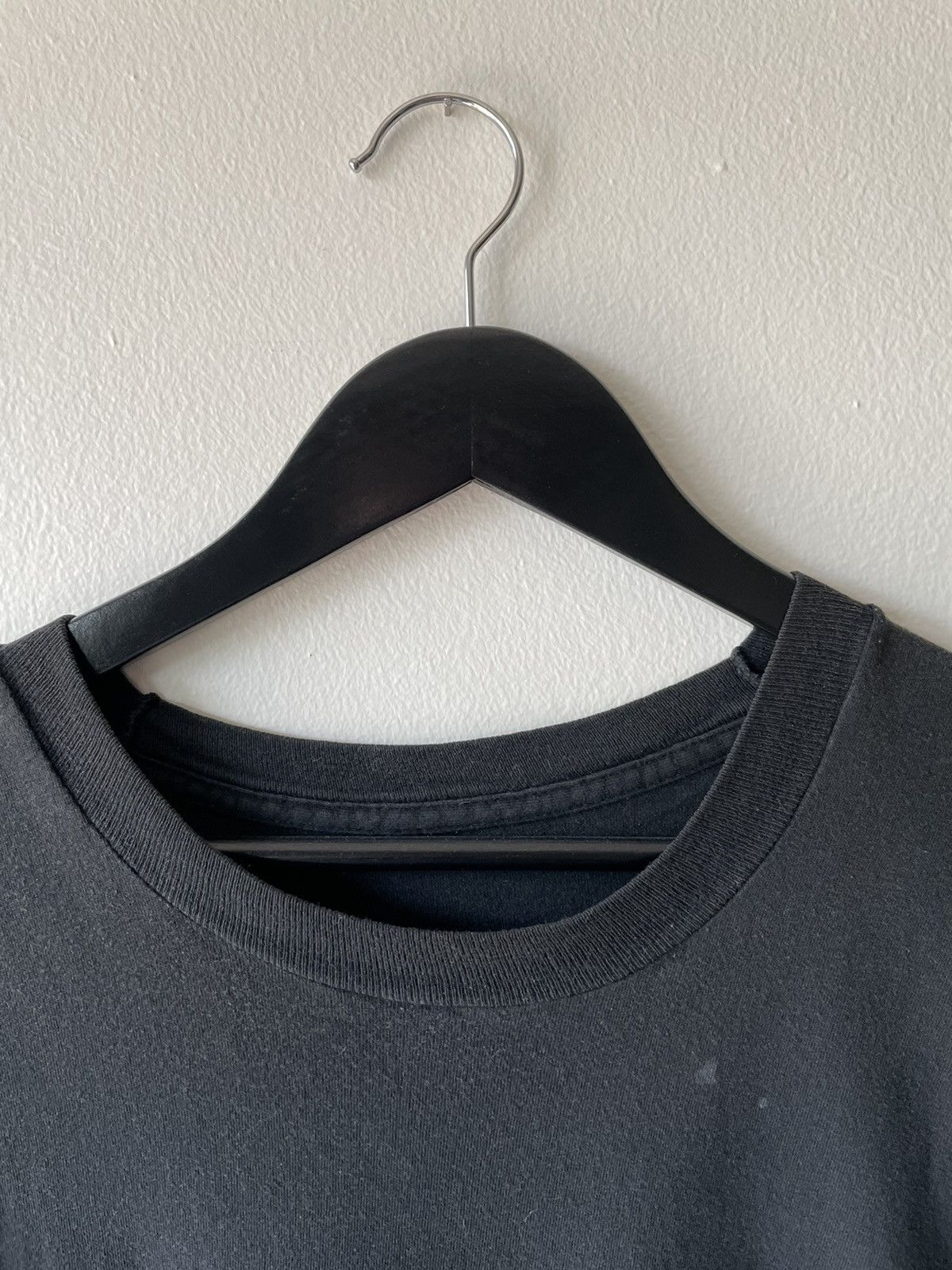 Vintage VINTAGE THRASHED FADED BLACK POCKET T-SHIRT Size US L / EU 52-54 / 3 - 7 Thumbnail