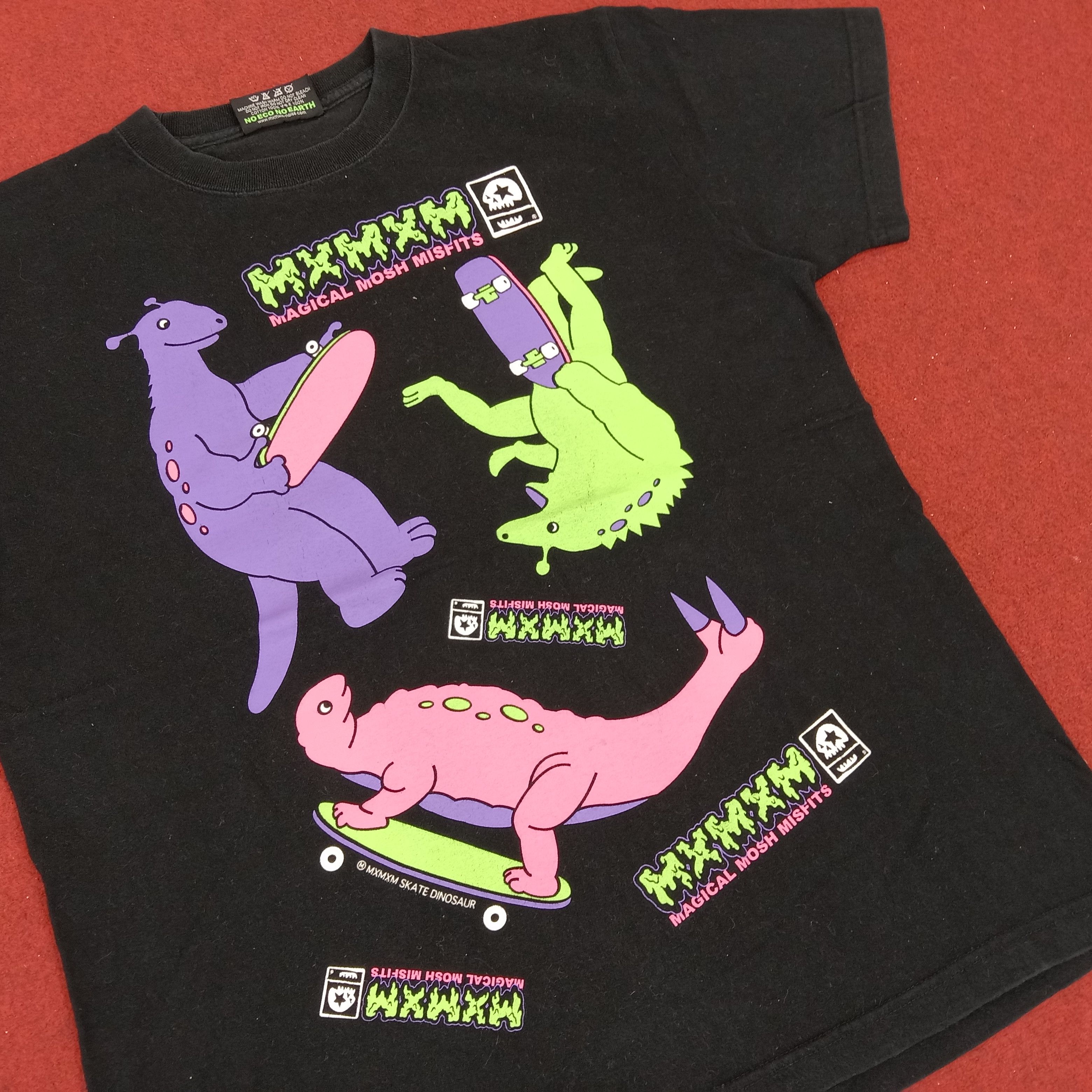 Japanese Brand × Vintage MXMXM Streetwear Skateboard Dinosaur Design Tshirt Size US M / EU 48-50 / 2 - 2 Thumbnail
