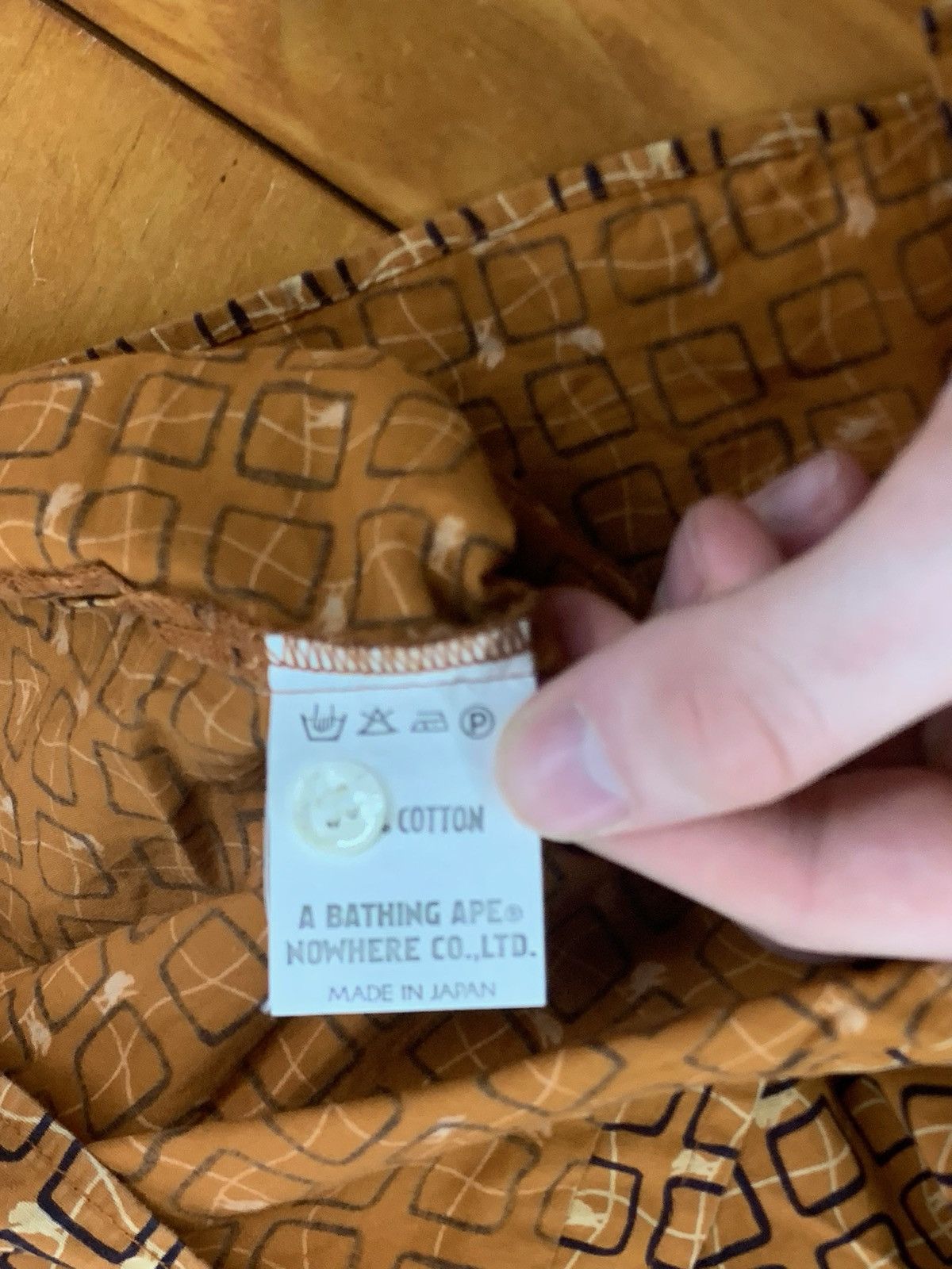 Bape Button Up S/S Shirt Size US L / EU 52-54 / 3 - 4 Thumbnail