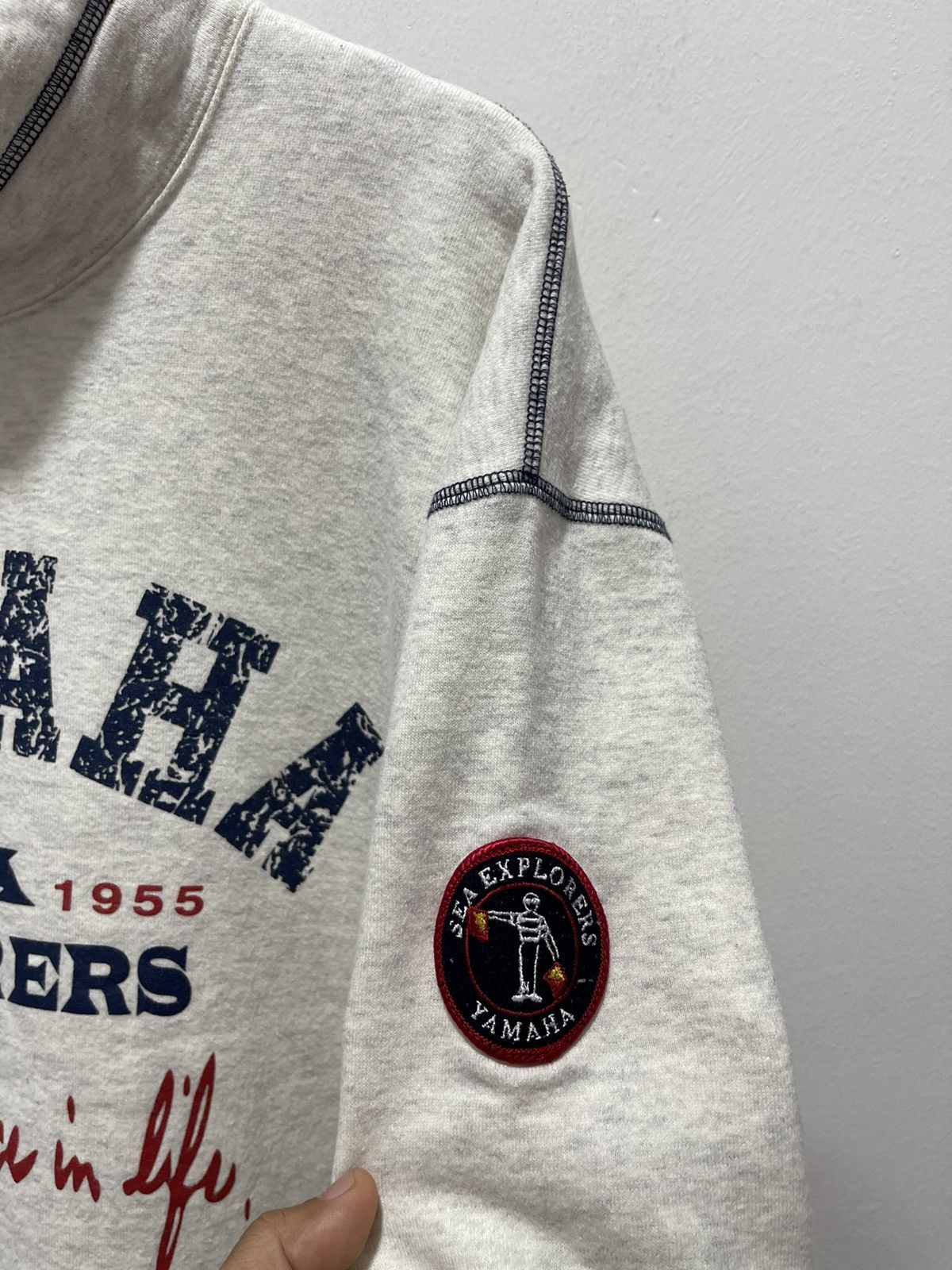 Sports Specialties × Yamaha VINTAGE YAMAHA SEA EXPLORERS SPELLOUT MOCKNECK SWEATSHIRT Size US L / EU 52-54 / 3 - 5 Thumbnail