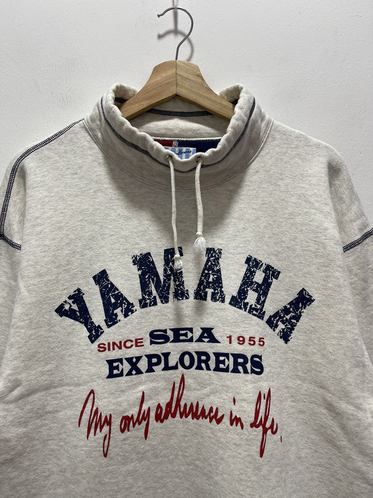 Sports Specialties × Yamaha VINTAGE YAMAHA SEA EXPLORERS SPELLOUT MOCKNECK SWEATSHIRT Size US L / EU 52-54 / 3 - 2 Thumbnail