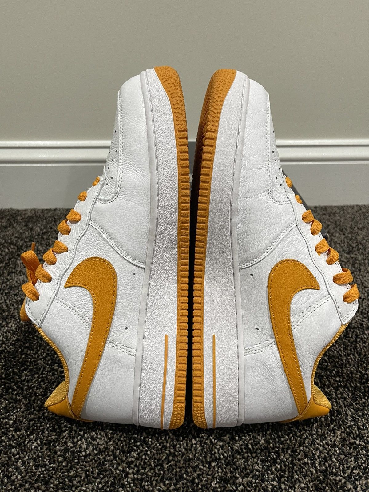 Nike Nike Air Force 1 Low Los Angeles LA White / Orange 2016 Size US 10 / EU 43 - 6 Thumbnail