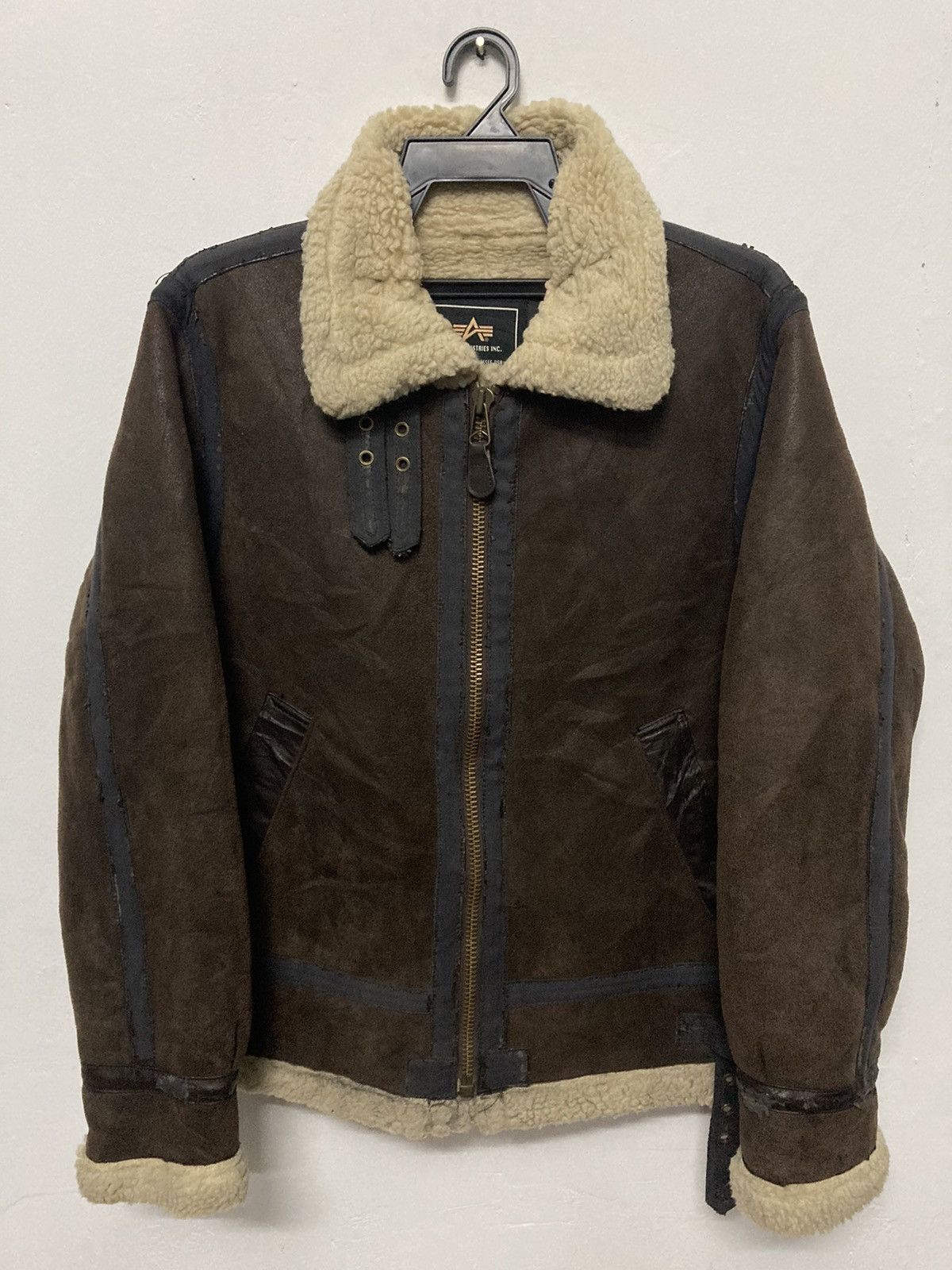 Alpha Industries Alpha Industries B-3 Sherpa Mod Bomber Jacket Size US M / EU 48-50 / 2 - 1 Thumbnail