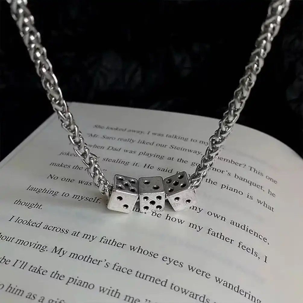 Vintage Dice Twisted Chain Clavicle Necklace Size ONE SIZE - 1 Thumbnail