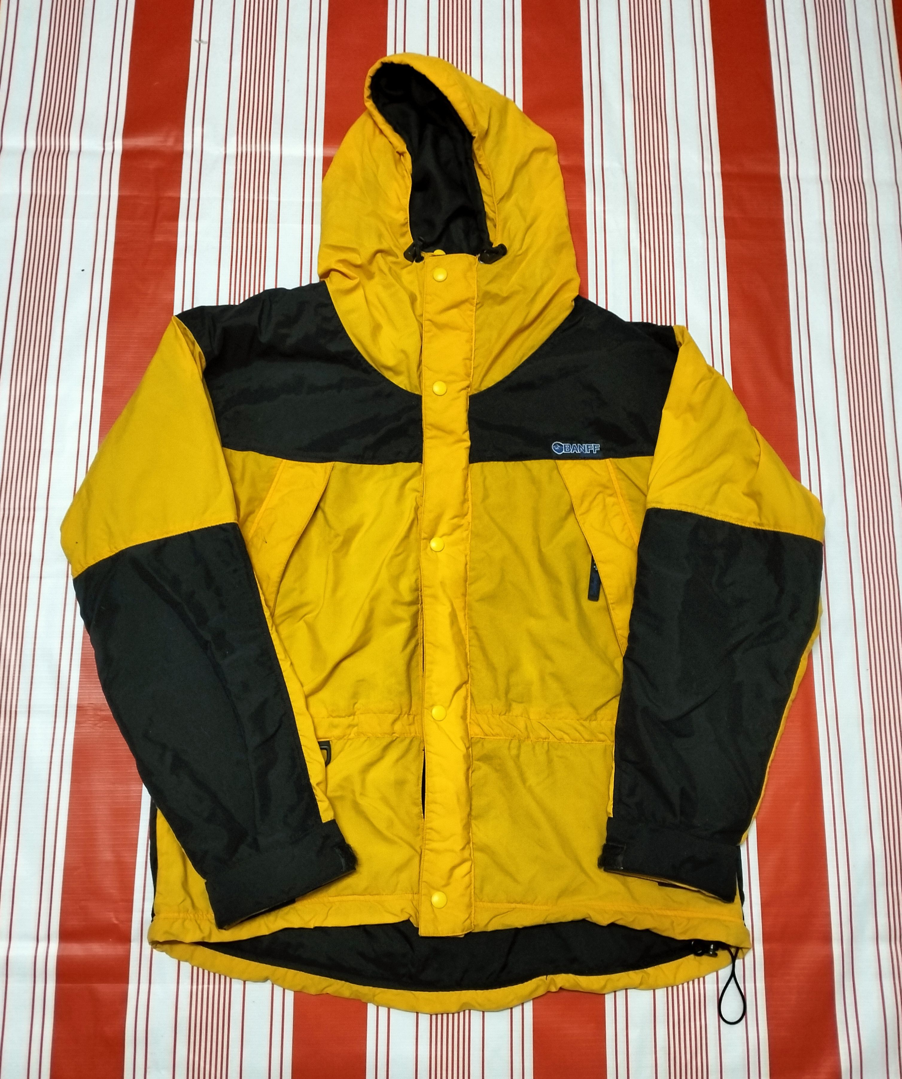 Japanese Brand × Vintage Banff windbreaker Hoodie Sweater Size US XL / EU 56 / 4 - 2 Thumbnail