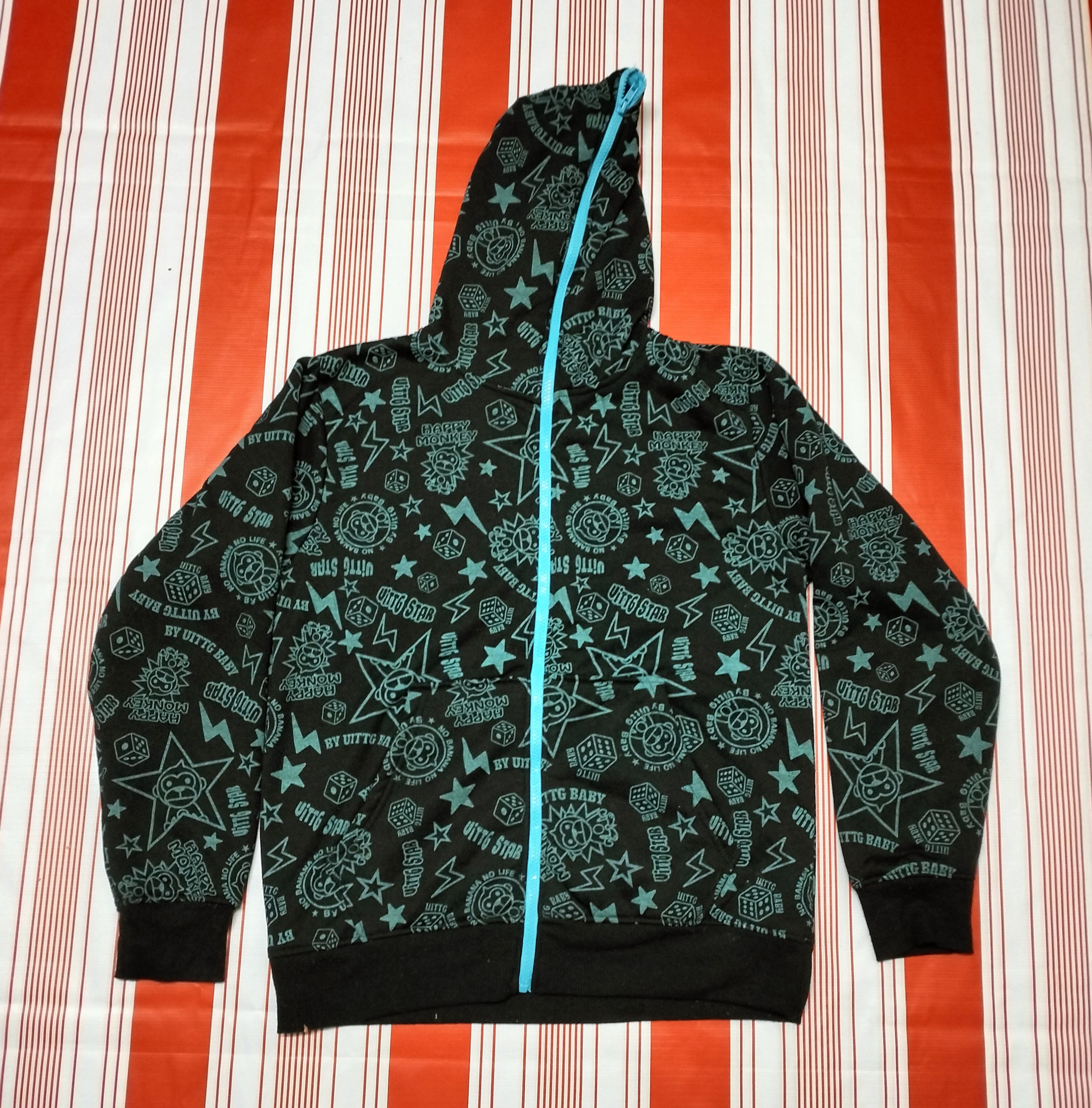 Japanese Brand × Vintage Vtg UITTG monogram baby hoodie Zipper Sweater Size US S / EU 44-46 / 1 - 1 Thumbnail