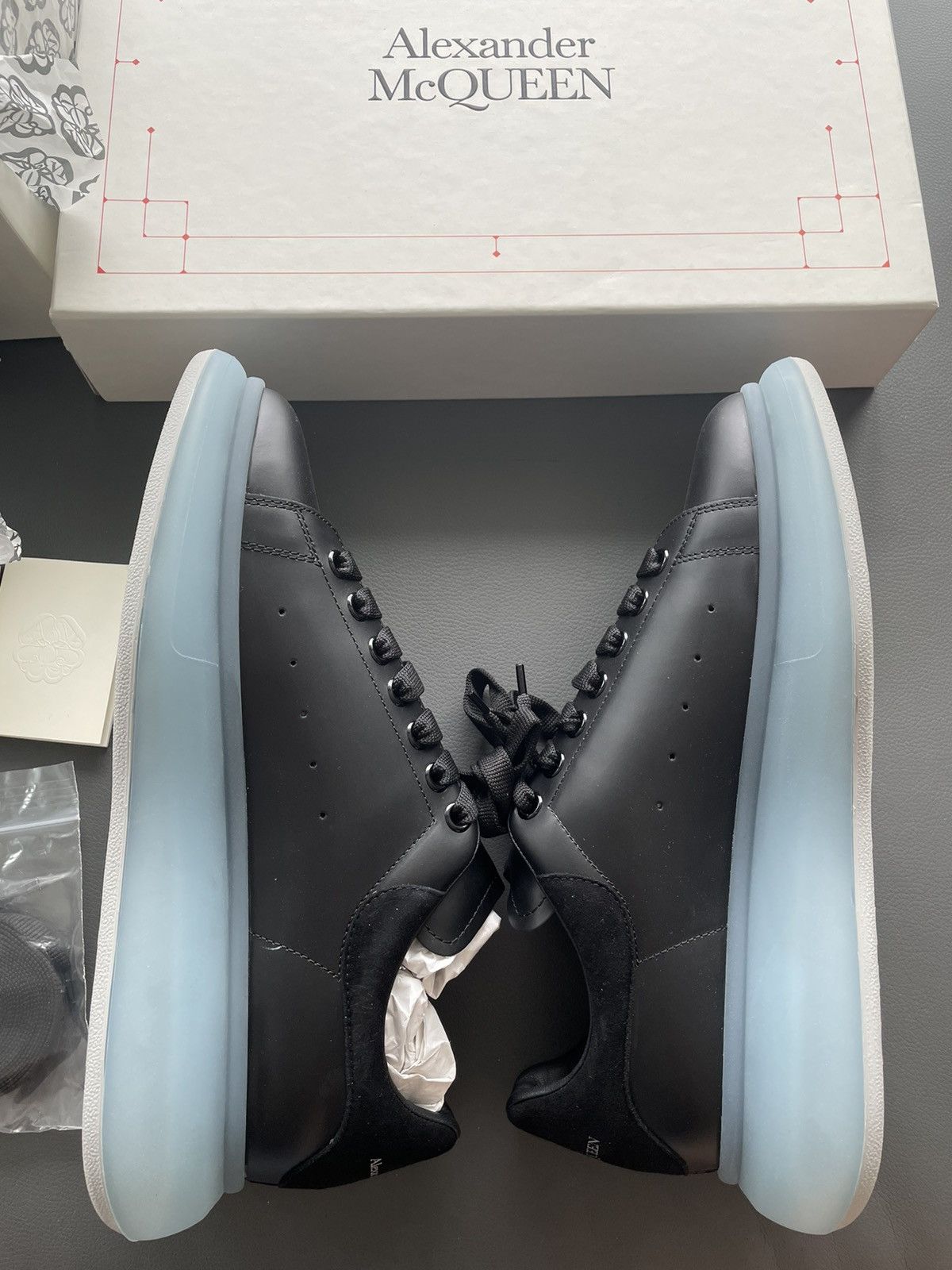 Limited Edition Rare Brand New Signature Leather Sneaker