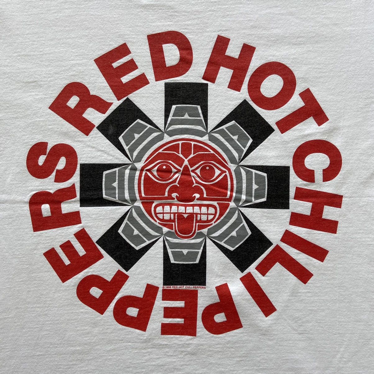 Band Tees × Vintage Vintage Red Hot Chill Peppers American Rock Band Album Tees Size US S / EU 44-46 / 1 - 2 Thumbnail