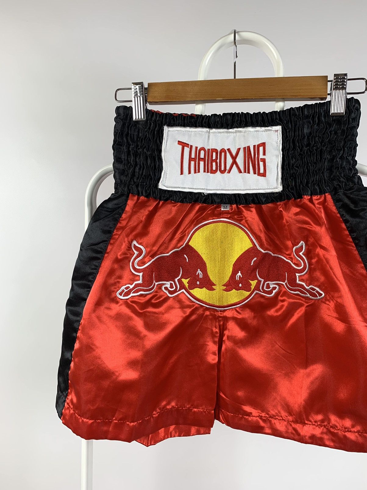 Japanese Brand Vintage Muay Thai Thaiboxing Red Bull Shorts Size US 32 / EU 48 - 3 Thumbnail