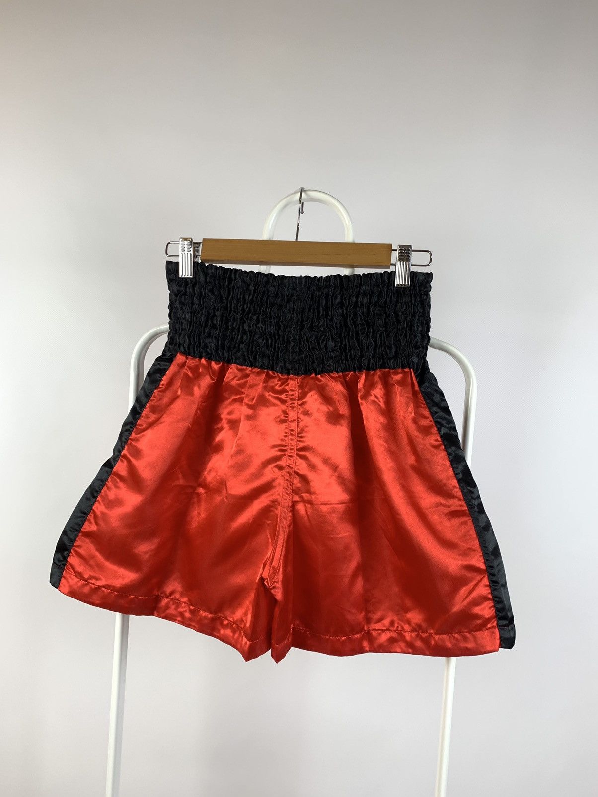 Japanese Brand Vintage Muay Thai Thaiboxing Red Bull Shorts Size US 32 / EU 48 - 6 Thumbnail