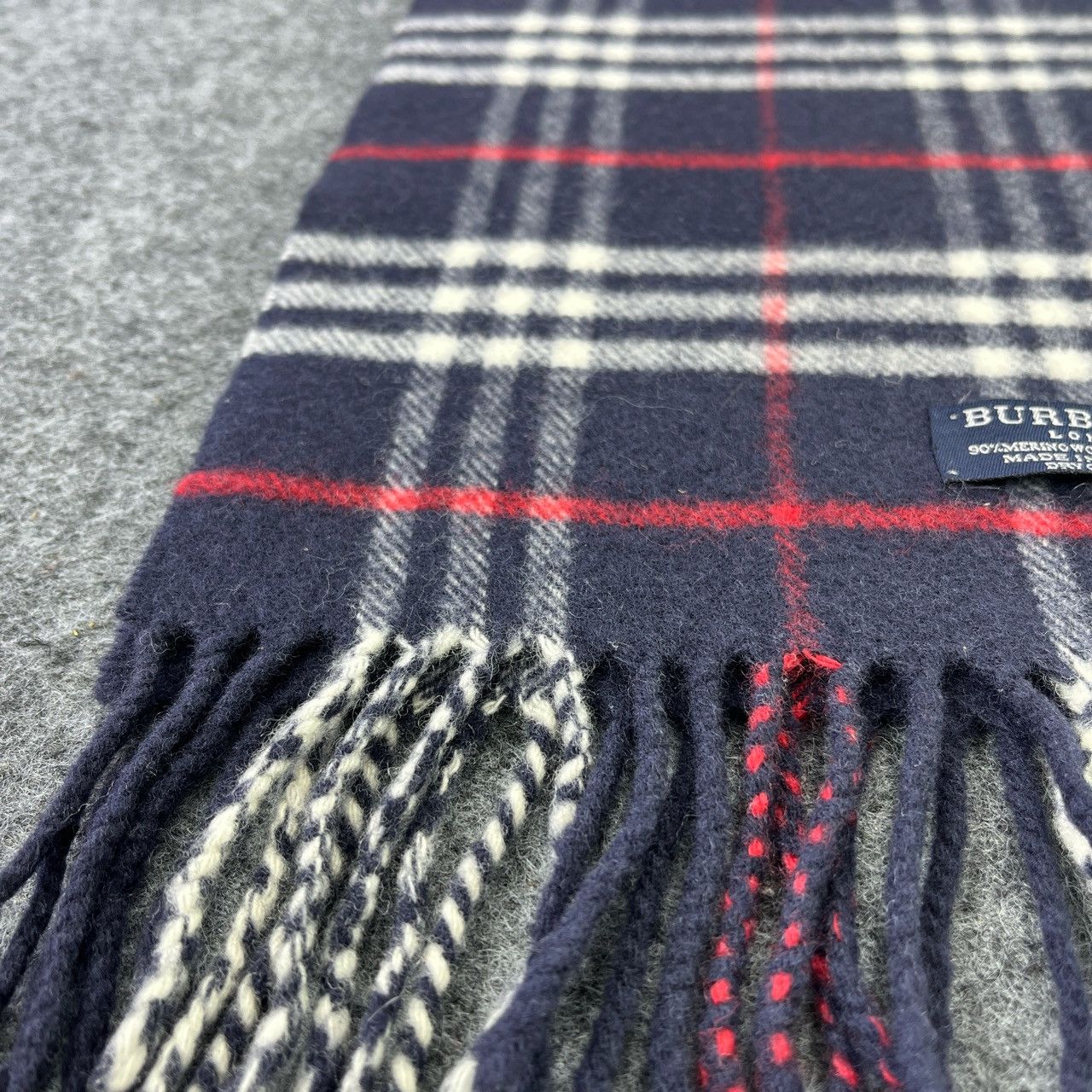 Burberry BURBERRY SCARVES / MUFFLER / NECKWEAR T509 Size ONE SIZE - 7 Thumbnail