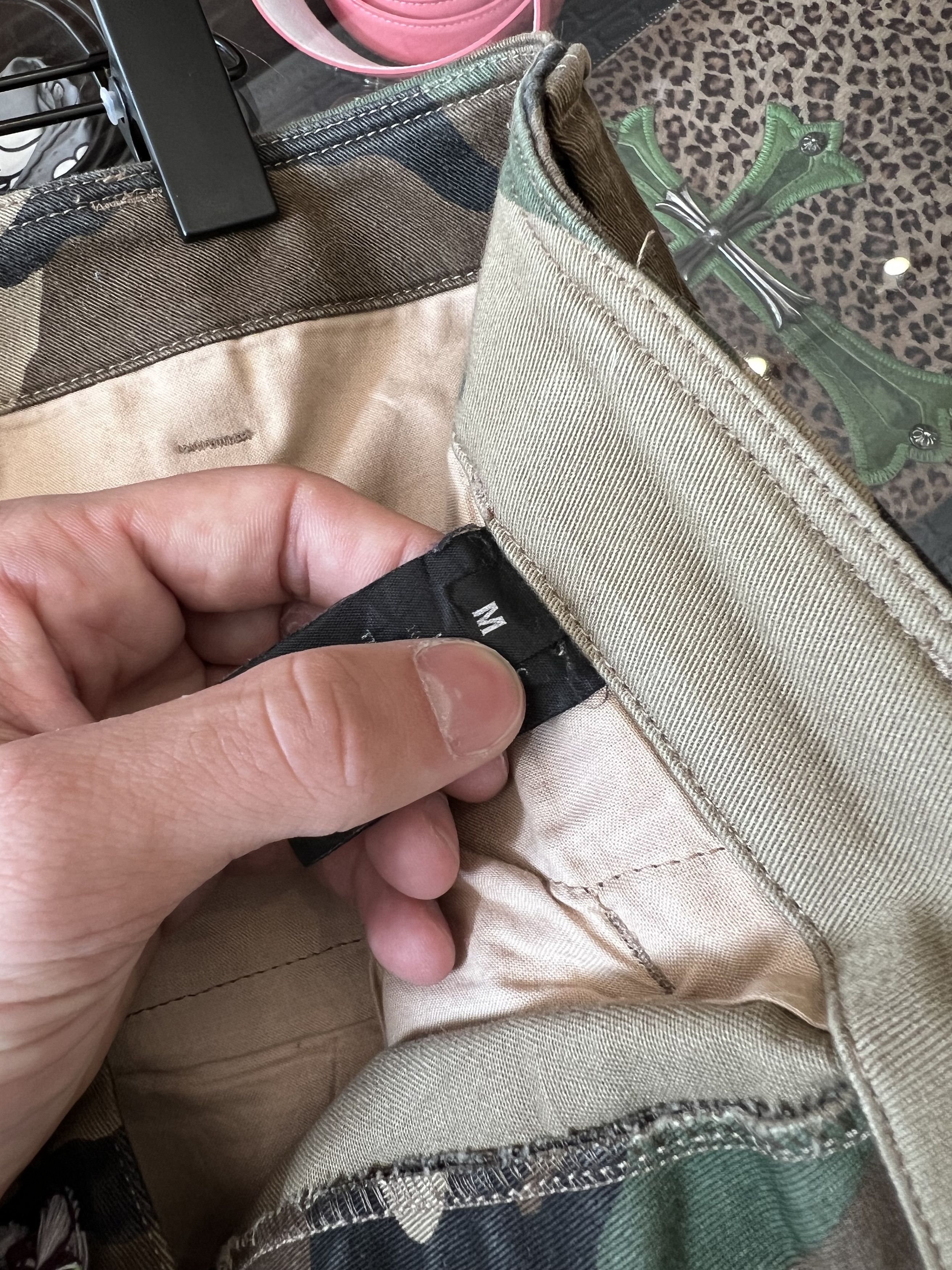 Vetements Vetements 2019 Camo Sticker cargo pants Size US 32 / EU 48 - 9 Thumbnail