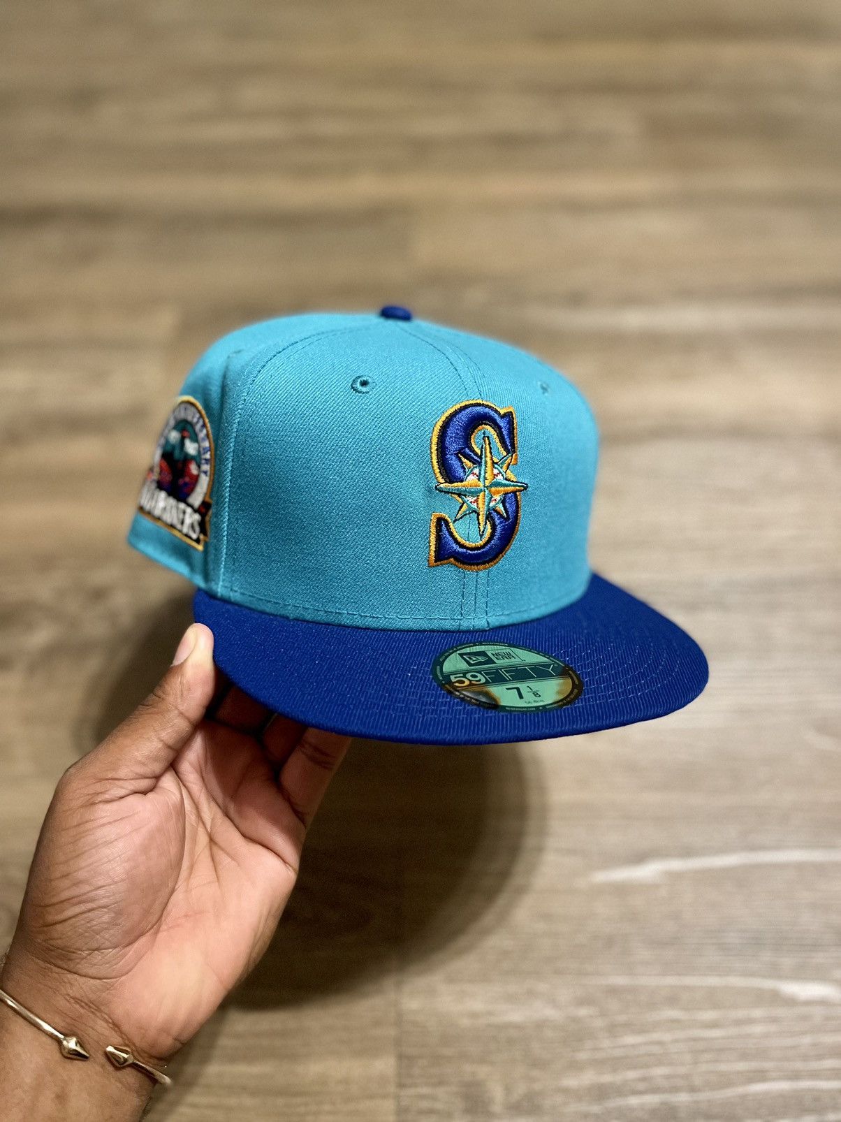 Seattle Mariners Fitted Hat Sneakertown 7 1/4 30th Ann Patch Rare New Era