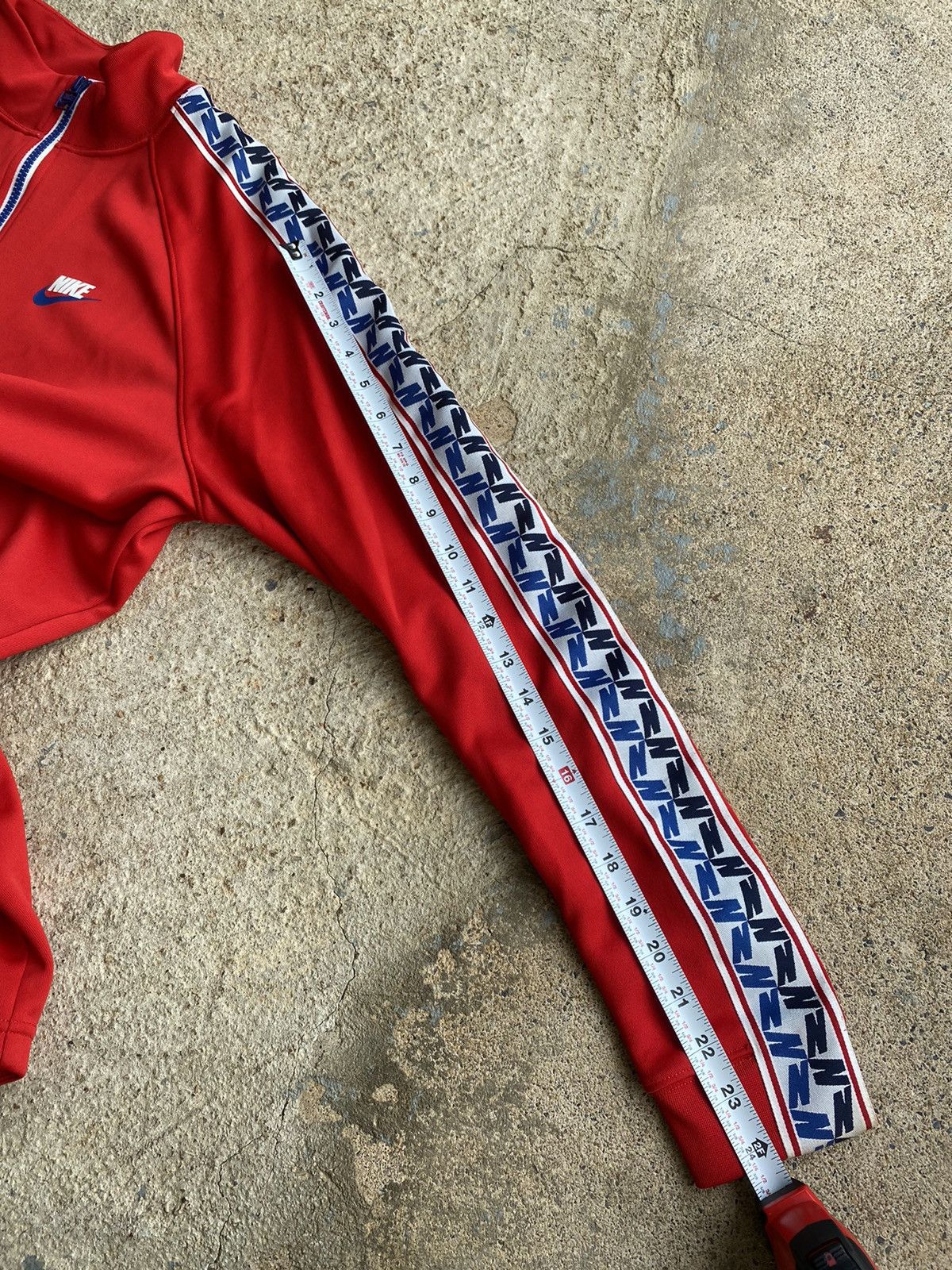 Nike × Vintage Vintage Nike Y2K Full Zip Oversized Stained Track Jacket Size US S / EU 44-46 / 1 - 18 Thumbnail