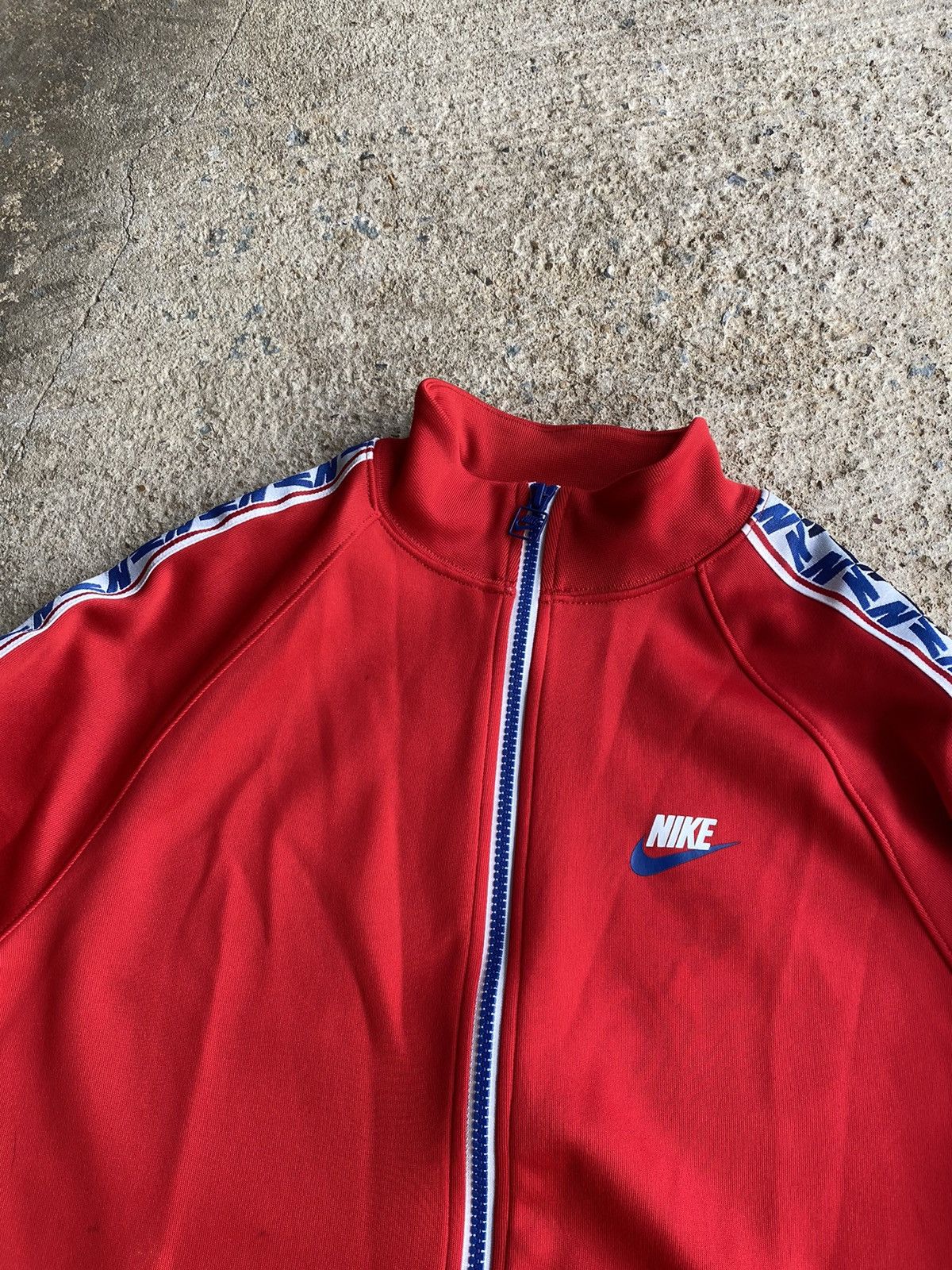 Nike × Vintage Vintage Nike Y2K Full Zip Oversized Stained Track Jacket Size US S / EU 44-46 / 1 - 10 Thumbnail