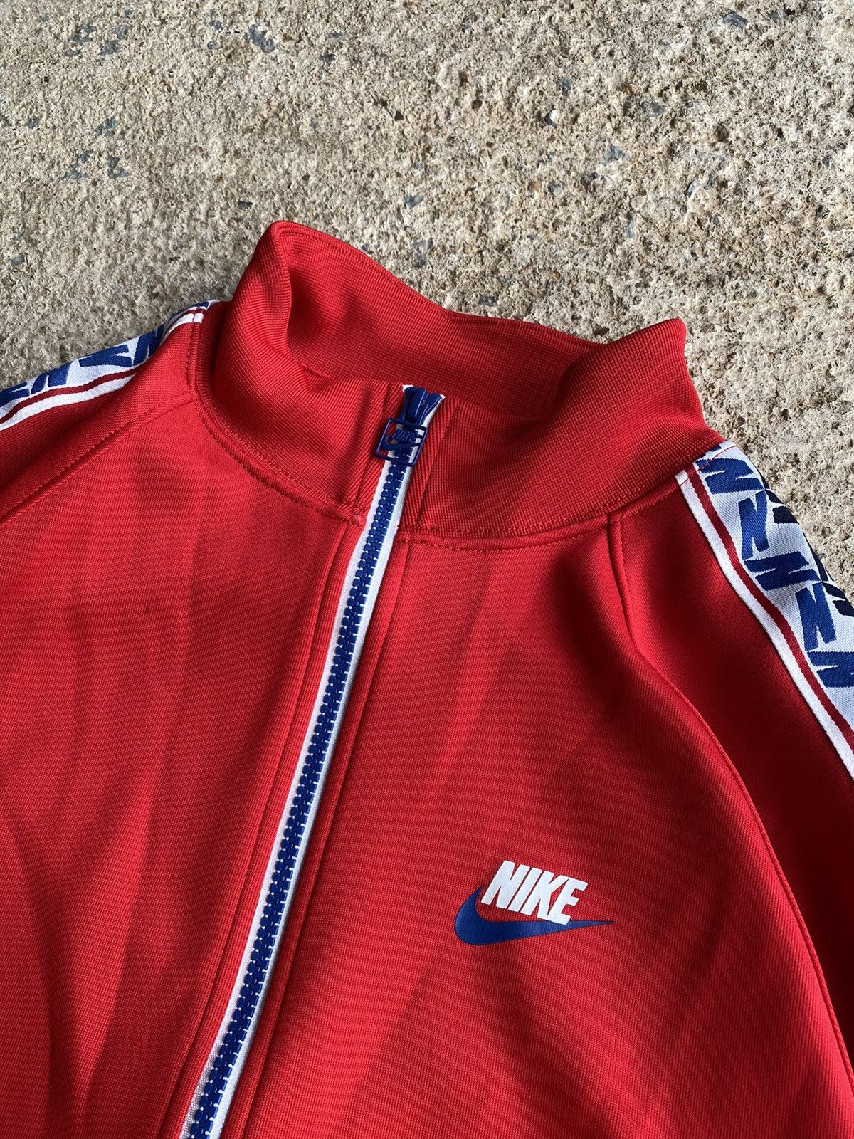 Nike × Vintage Vintage Nike Y2K Full Zip Oversized Stained Track Jacket Size US S / EU 44-46 / 1 - 5 Thumbnail