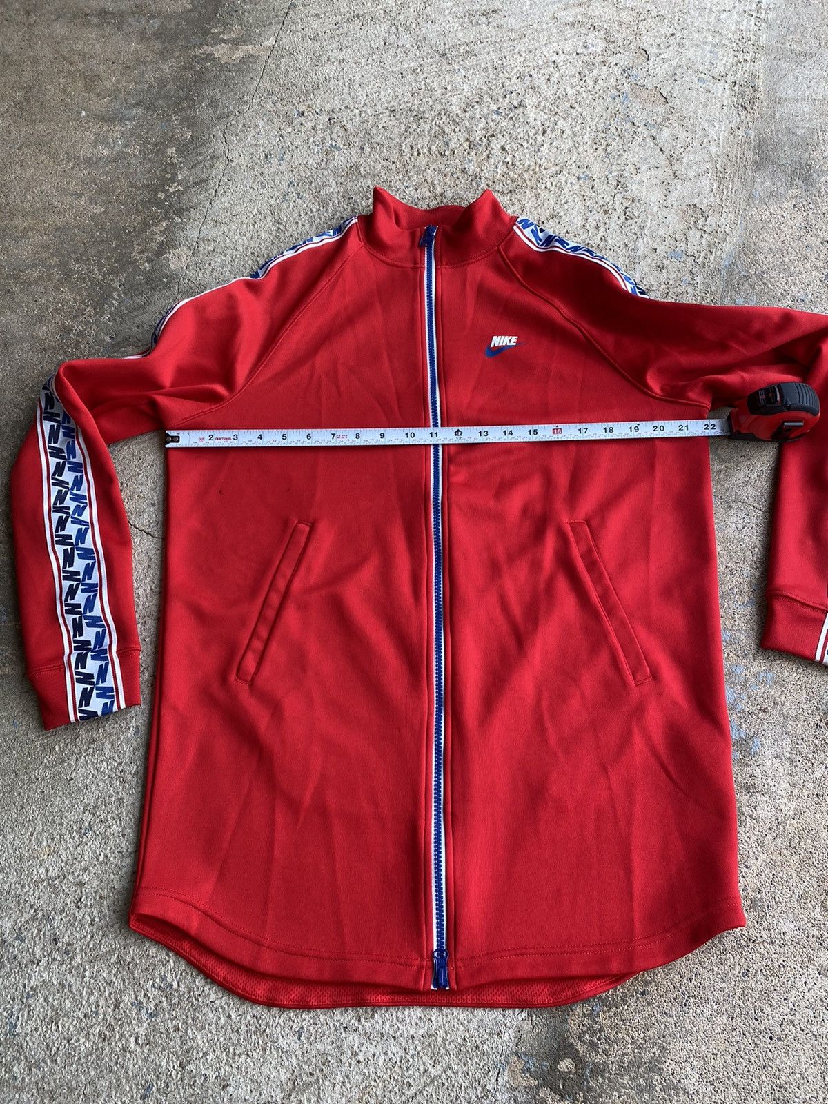 Nike × Vintage Vintage Nike Y2K Full Zip Oversized Stained Track Jacket Size US S / EU 44-46 / 1 - 17 Thumbnail
