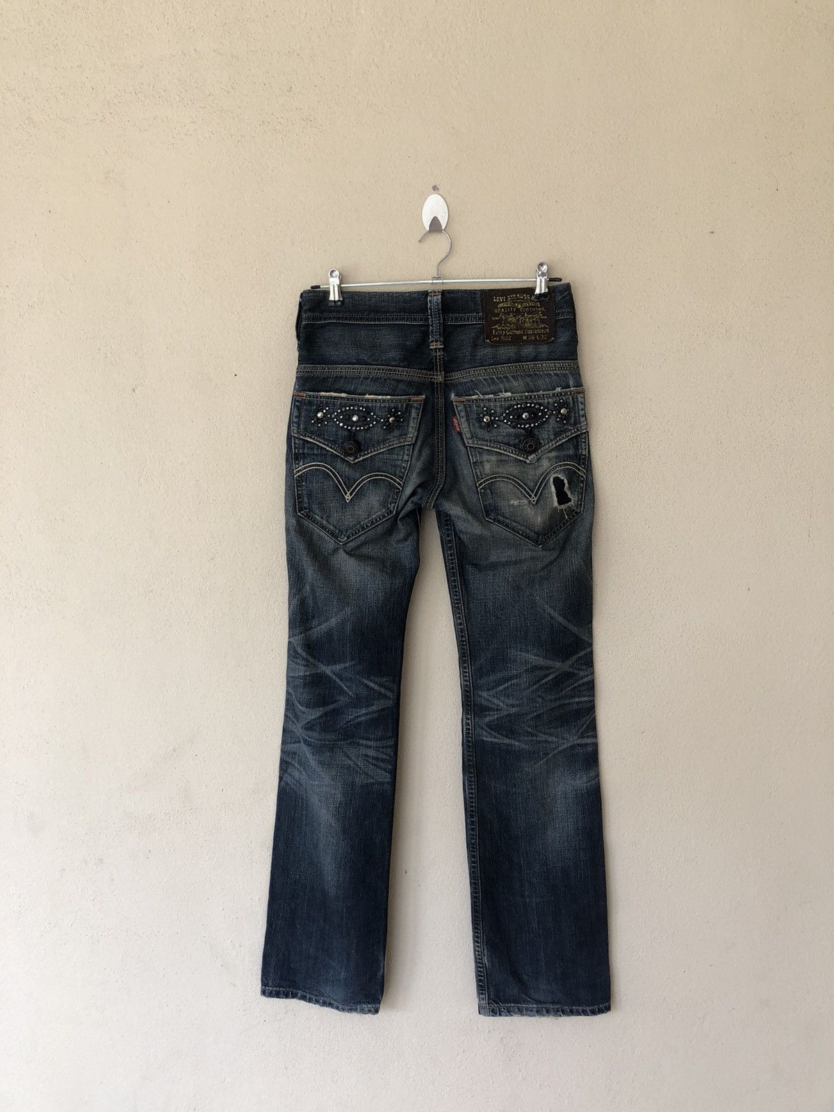 Levi's Vintage Levi’s Seasoned Disstressed Denim Size US 28 / EU 44 - 4 Thumbnail