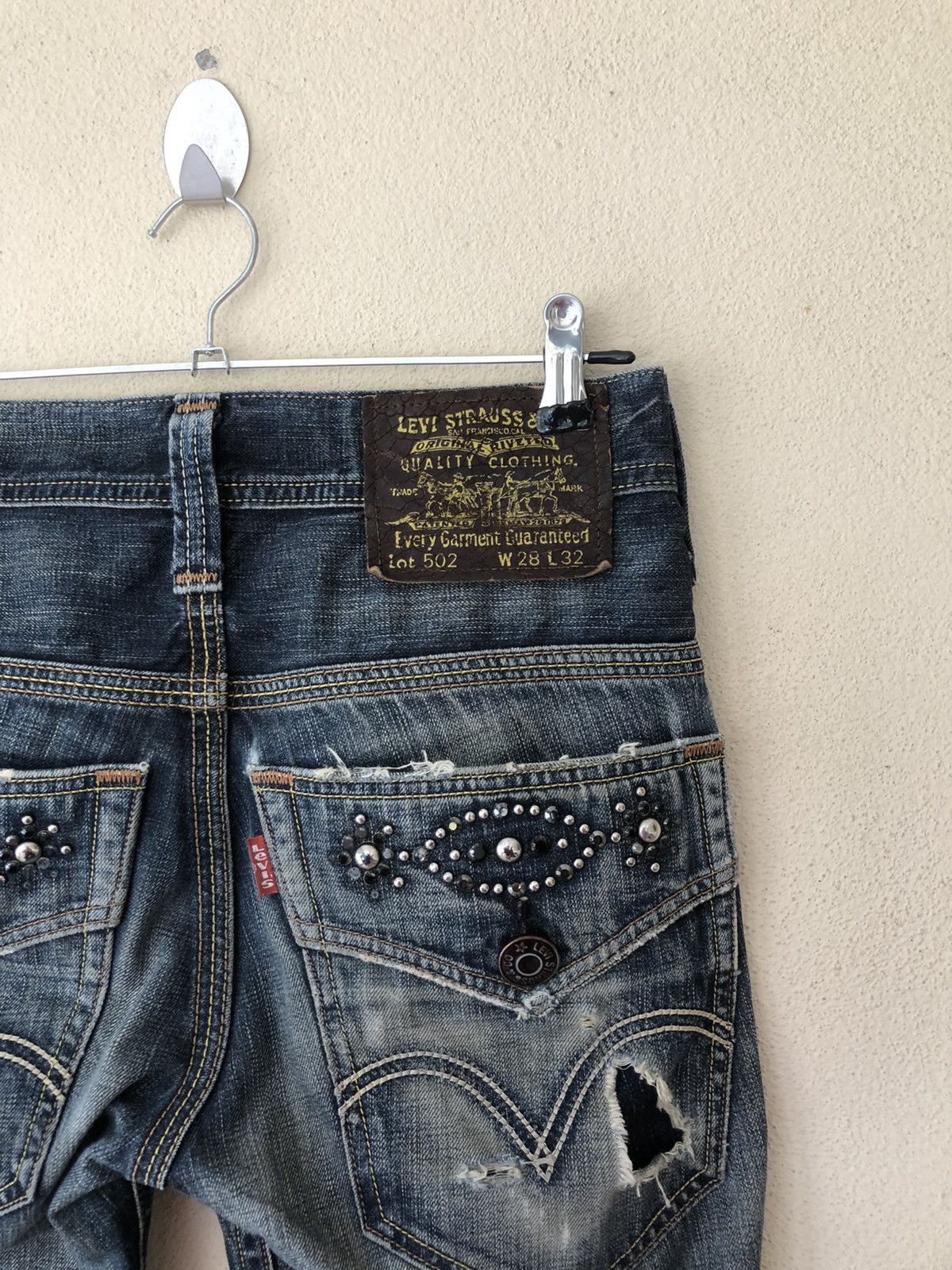 Levi's Vintage Levi’s Seasoned Disstressed Denim Size US 28 / EU 44 - 12 Thumbnail