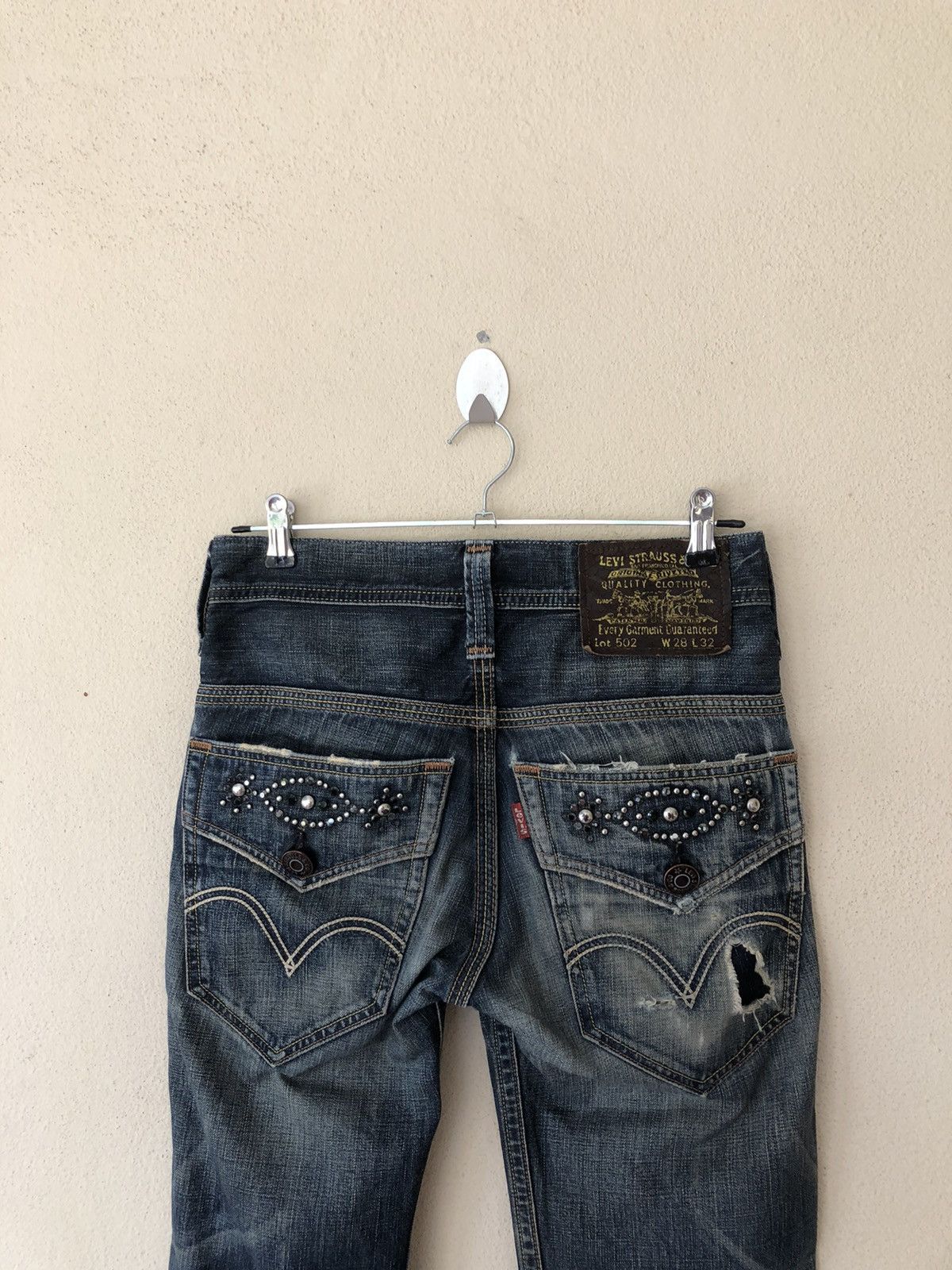 Levi's Vintage Levi’s Seasoned Disstressed Denim Size US 28 / EU 44 - 6 Thumbnail