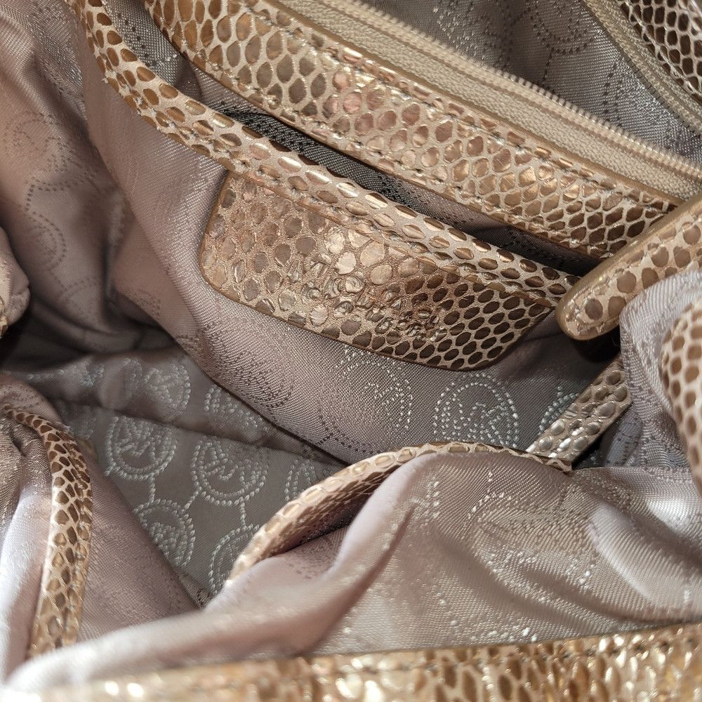 Michael Kors Carey Gold Leather Snake-Embossed Shoulder Tote Metallic Size ONE SIZE - 5 Thumbnail