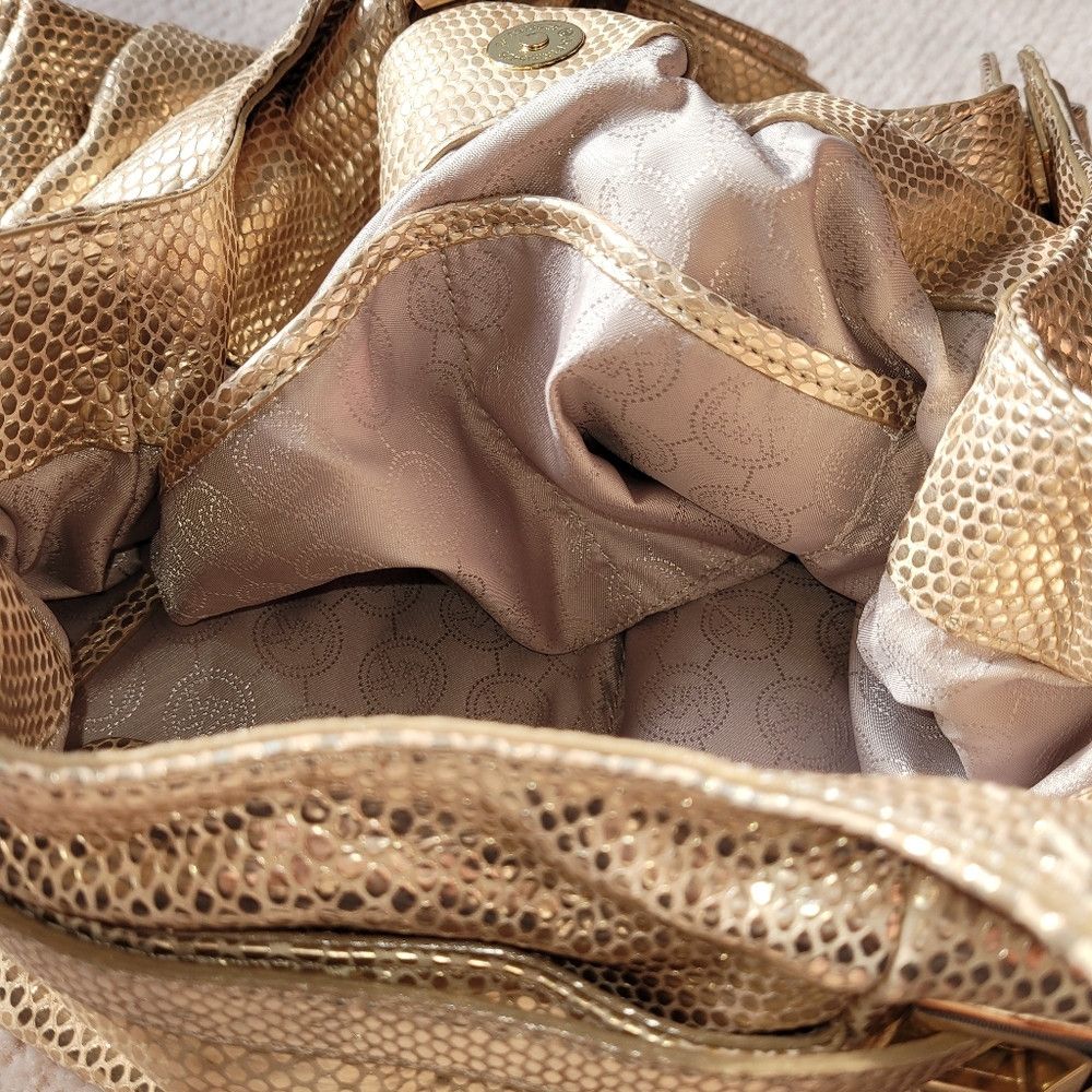 Michael Kors Carey Gold Leather Snake-Embossed Shoulder Tote Metallic Size ONE SIZE - 7 Thumbnail