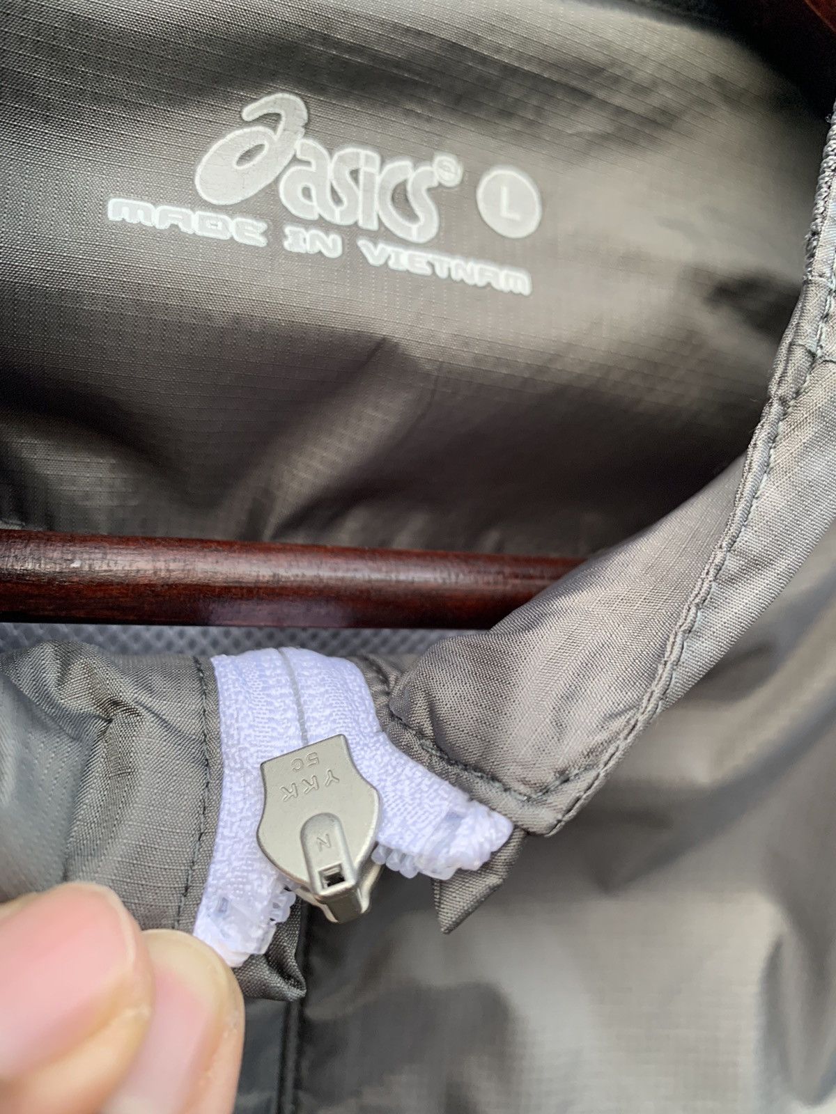 Asics 🔥ASICS Windbreaker Jacket Size US L / EU 52-54 / 3 - 6 Thumbnail