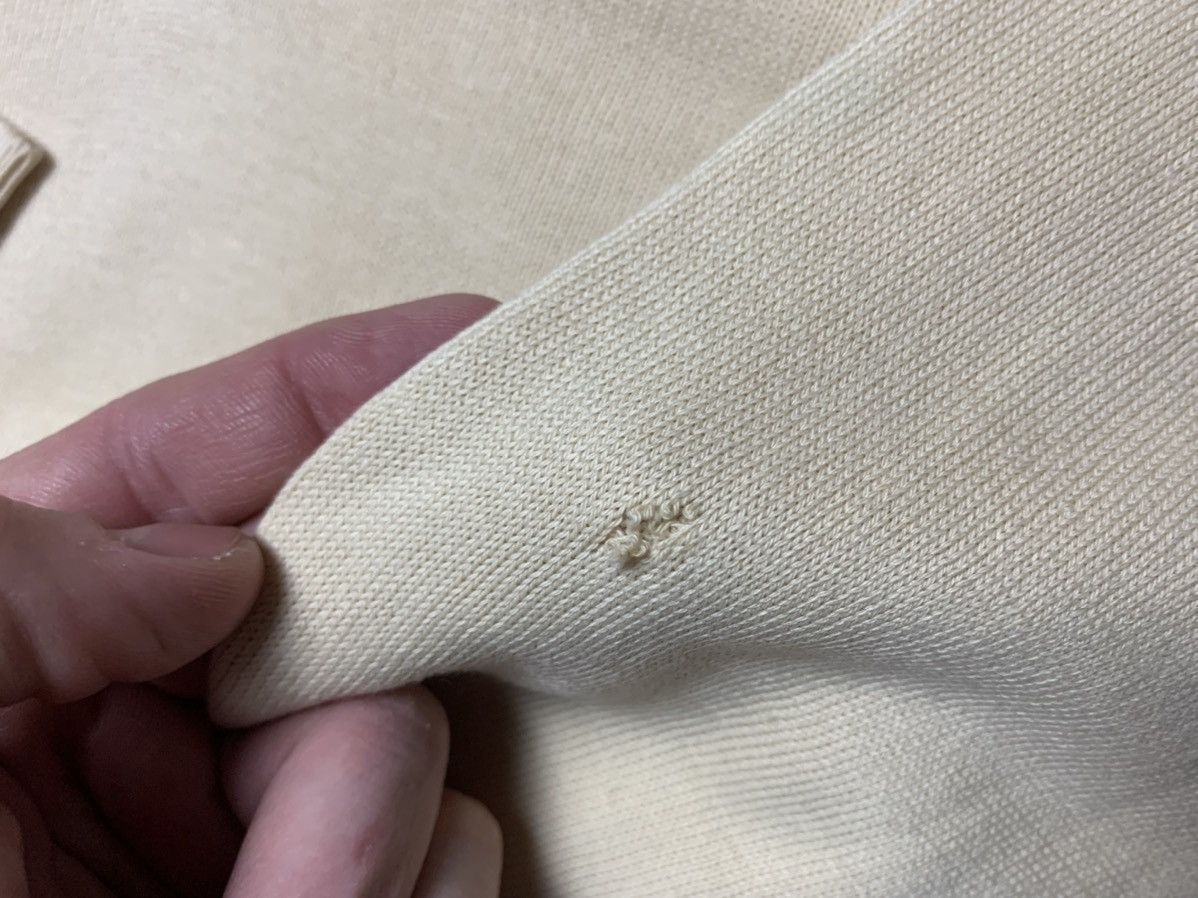 Yves Saint Laurent Vintage Yves Saint Laurent sweater V neck logo size L Size US L / EU 52-54 / 3 - 9 Thumbnail
