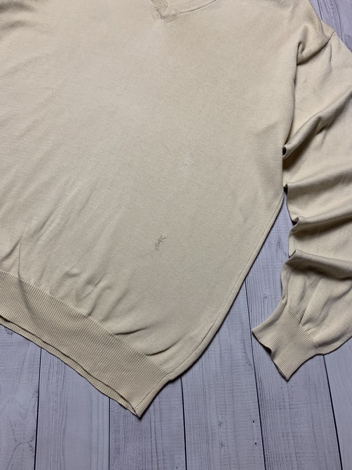 Yves Saint Laurent Vintage Yves Saint Laurent sweater V neck logo size L Size US L / EU 52-54 / 3 - 2 Thumbnail