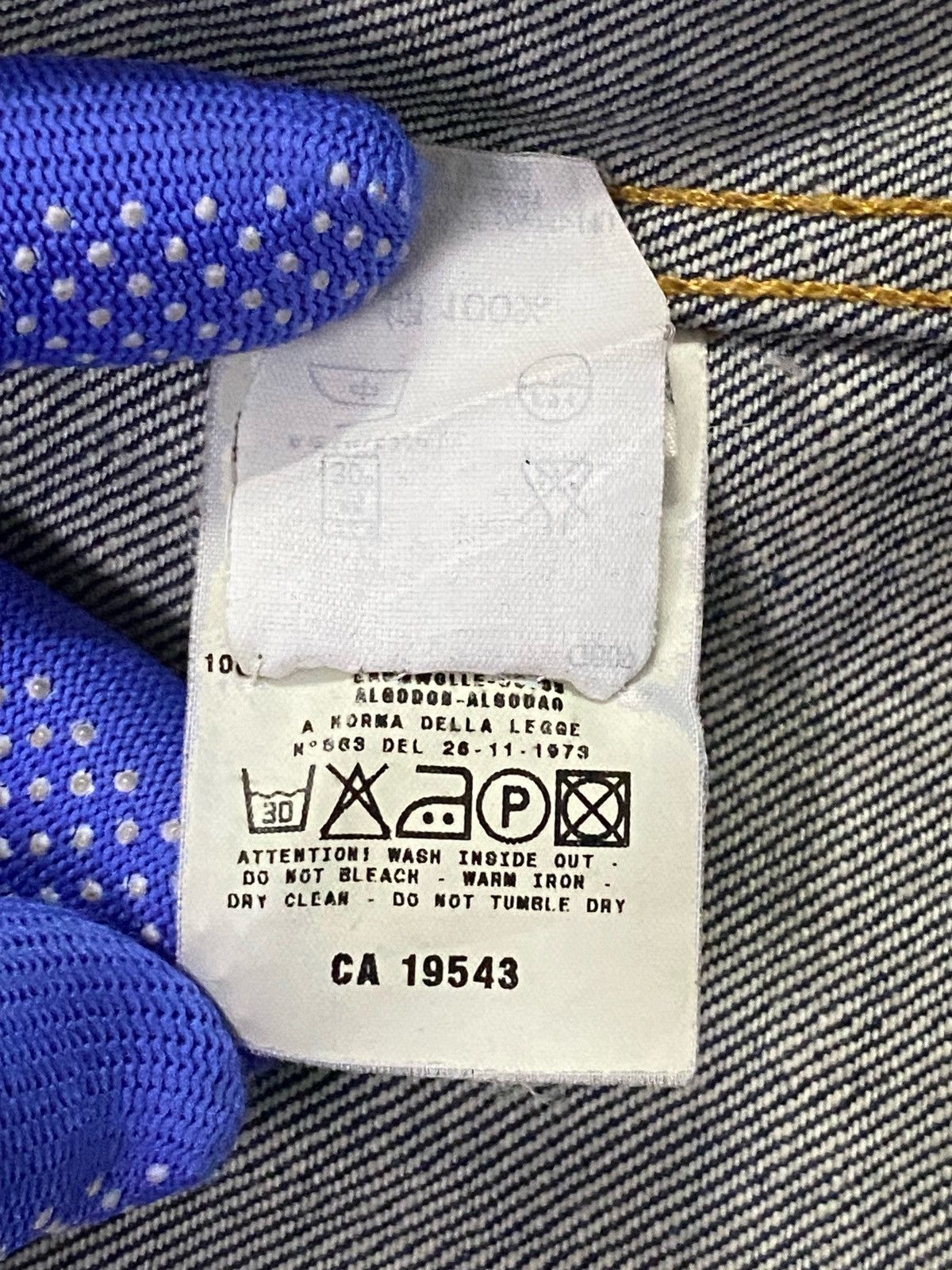 Helmut Lang Helmut Lang Denim Jacket With Folded Cuffs 1990s Size M / US 6-8 / IT 42-44 - 12 Thumbnail