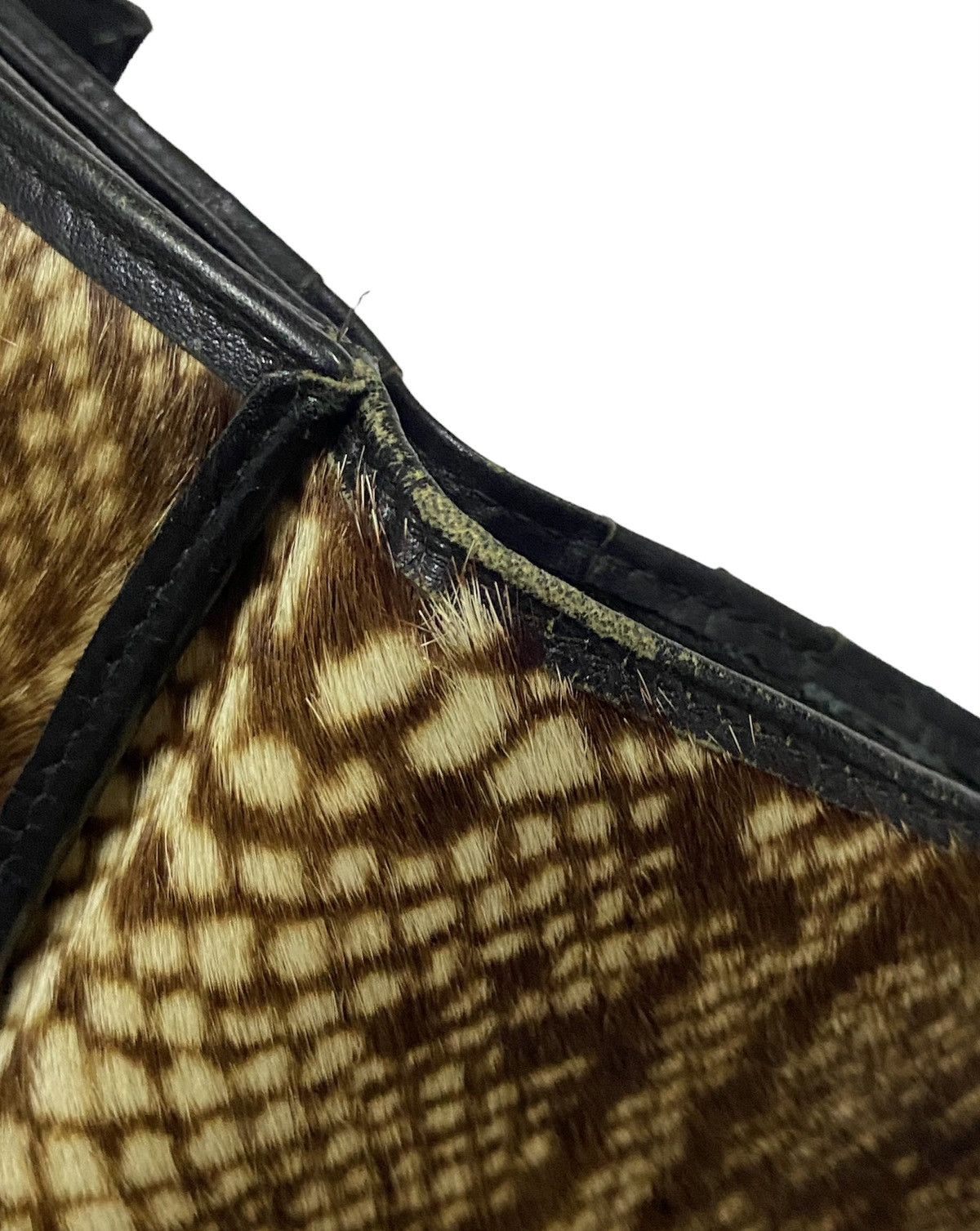 Jean Paul Gaultier Nice Design!!Jean Paul Gaultier ( JPG ) Furry Leather Wallet Size ONE SIZE - 10 Thumbnail