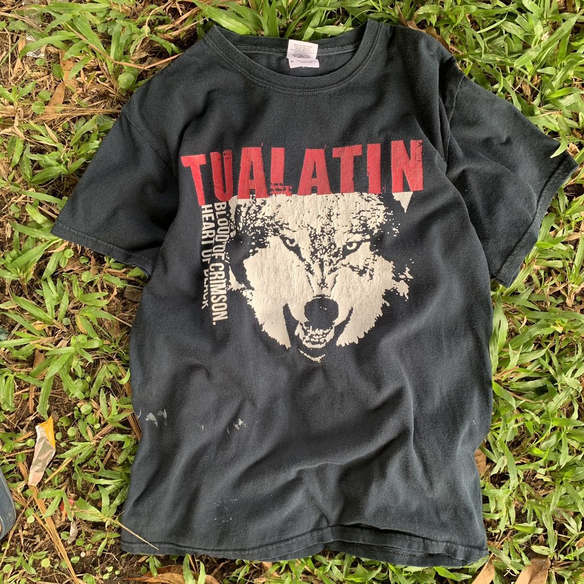 Gildan Tualatin wolf image black tshirt tee Size US M / EU 48-50 / 2 - 1 Thumbnail