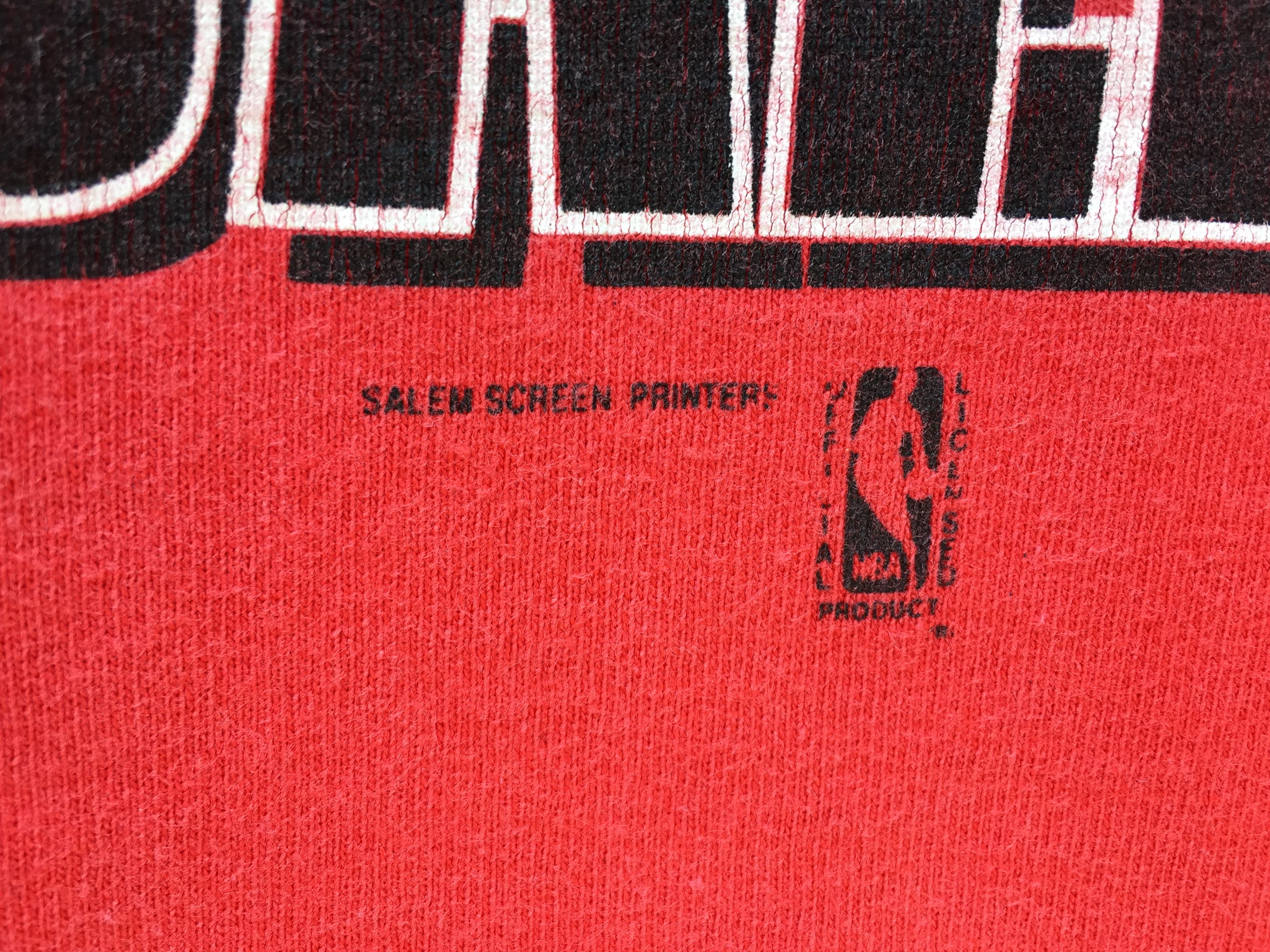 NBA Vtg 90 Chicago Bulls Basketball Nba Tee Tops Tshirt Size US L / EU 52-54 / 3 - 11 Thumbnail