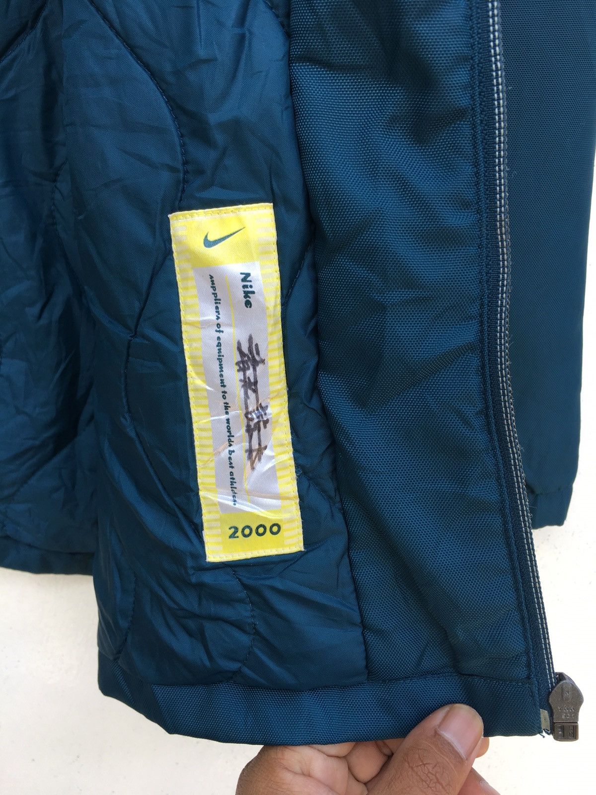 Nike Nike Small Logo Swoosh Windbreaker / Jacket Size US M / EU 48-50 / 2 - 16 Thumbnail