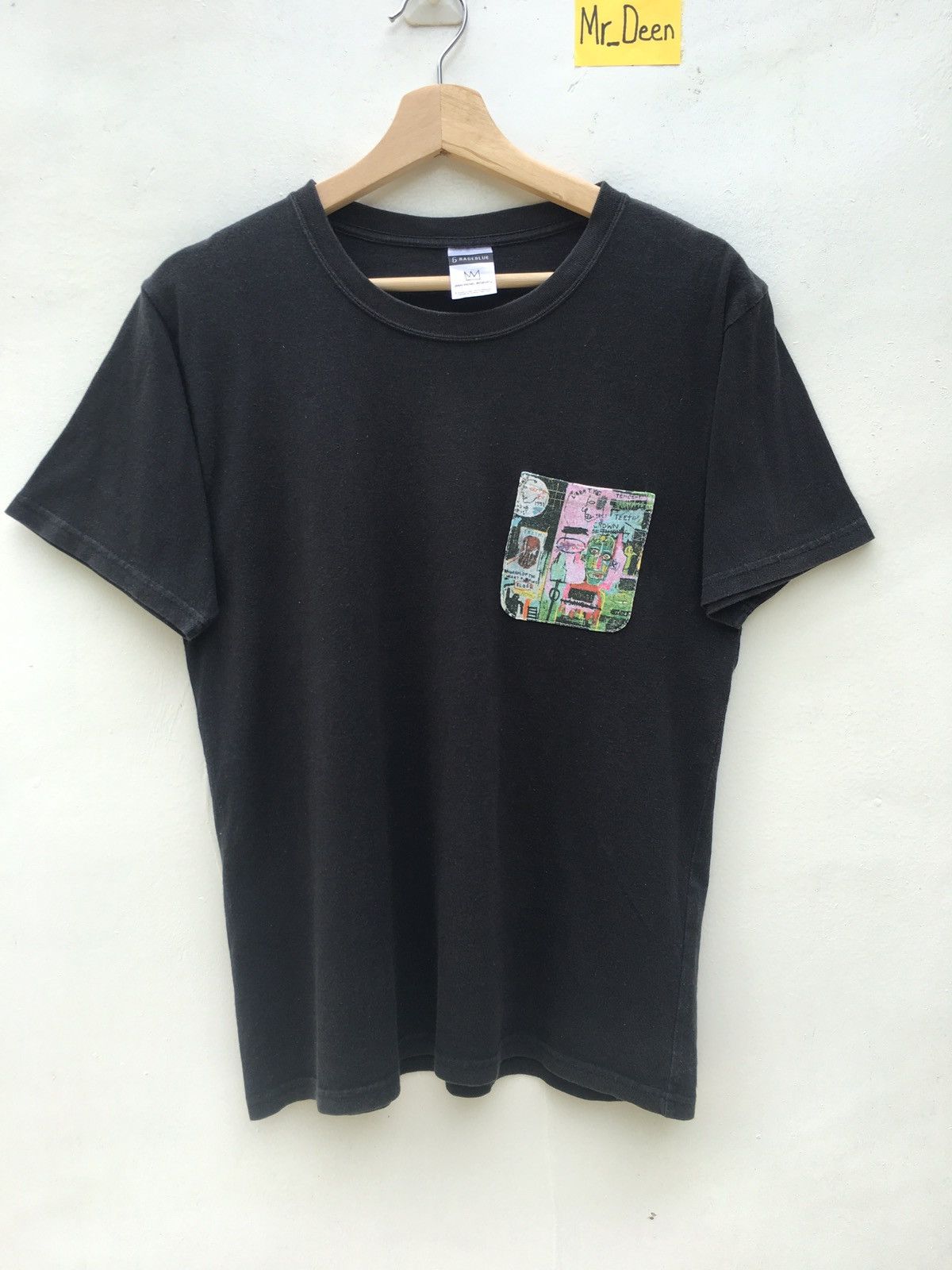 Jean-Michel Basquiat Jean Michel Basquait Spell Out with Small Pocket T Shirt Size US S / EU 44-46 / 1 - 5 Thumbnail