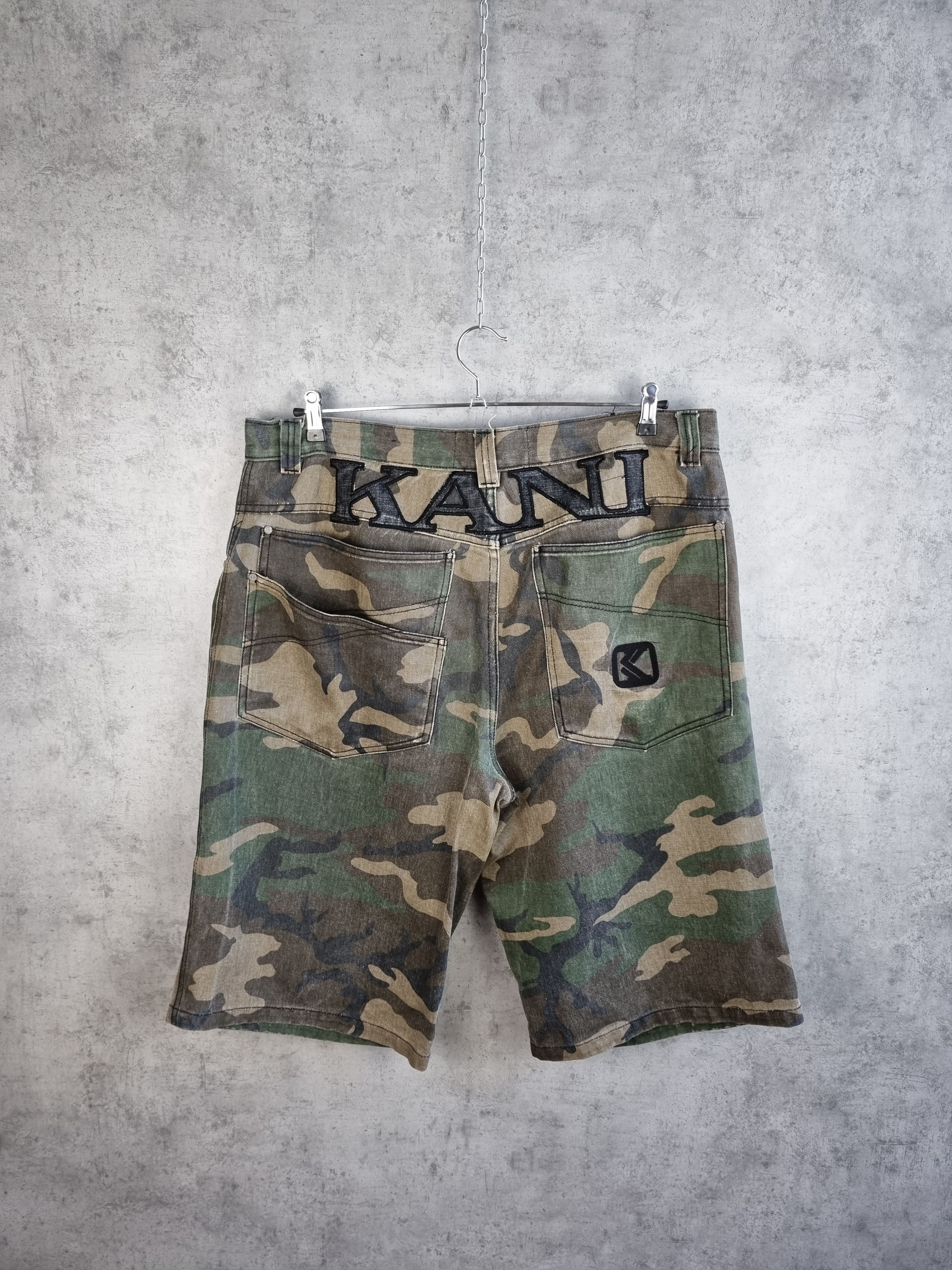Karl Kani 90s KARL KANI Big Logo Camo shorts Secret Pocket Size US 34 / EU 50 - 16 Thumbnail