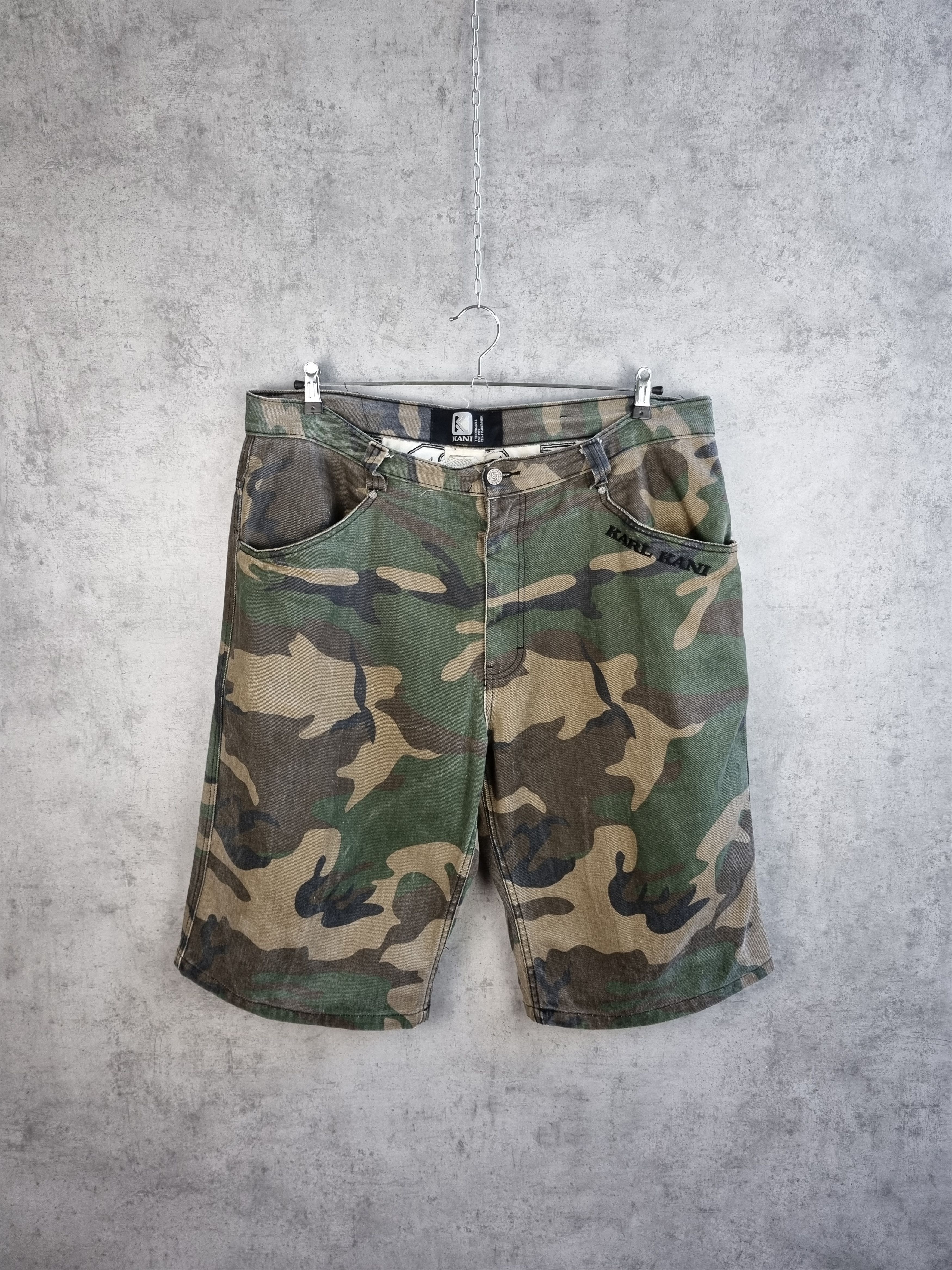 Karl Kani 90s KARL KANI Big Logo Camo shorts Secret Pocket Size US 34 / EU 50 - 5 Thumbnail